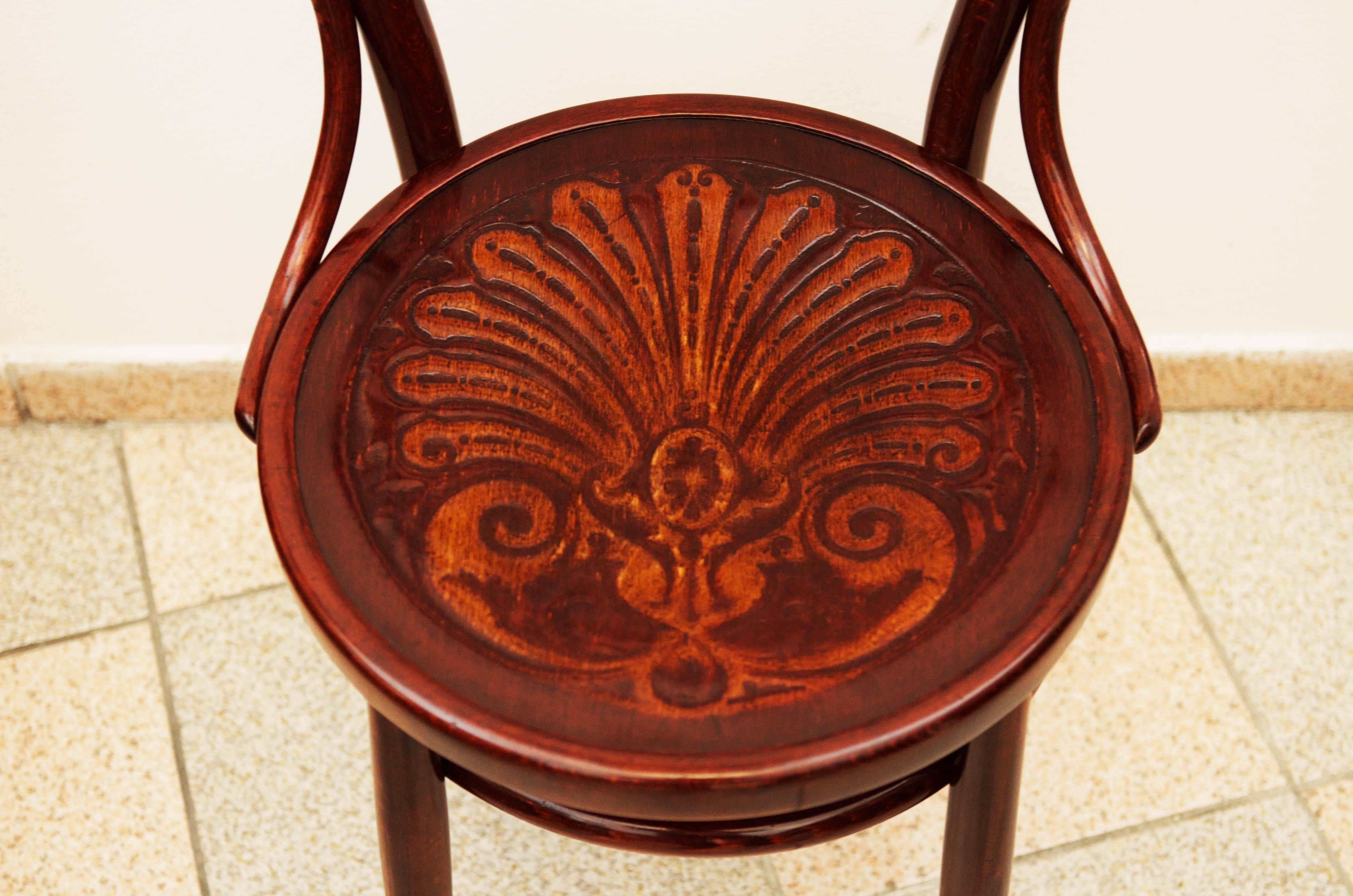 Stühle aus Bugholz, Thonet zugeschrieben (Buchenholz) im Angebot