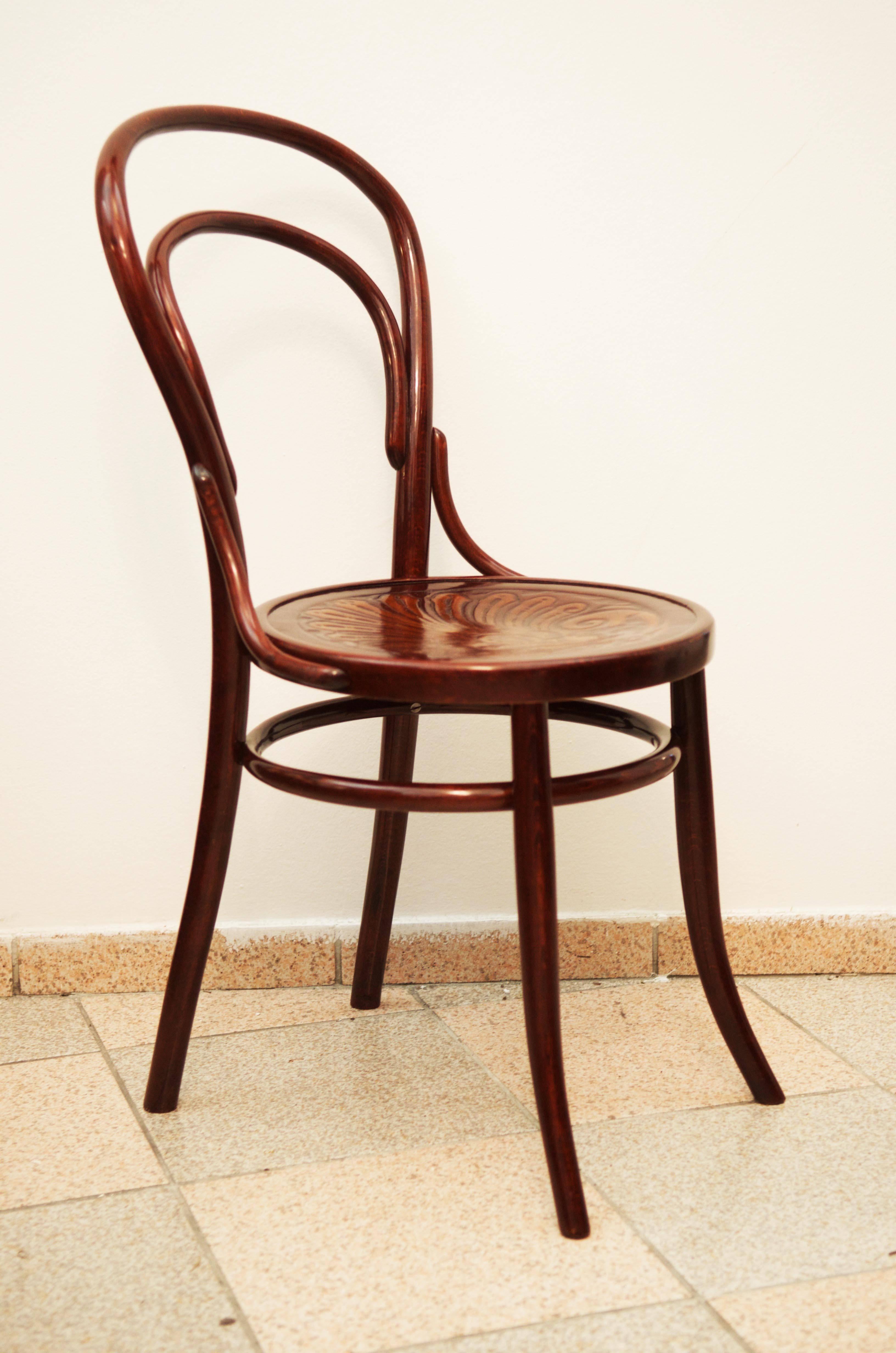 Stühle aus Bugholz, Thonet zugeschrieben (Wiener Secession) im Angebot