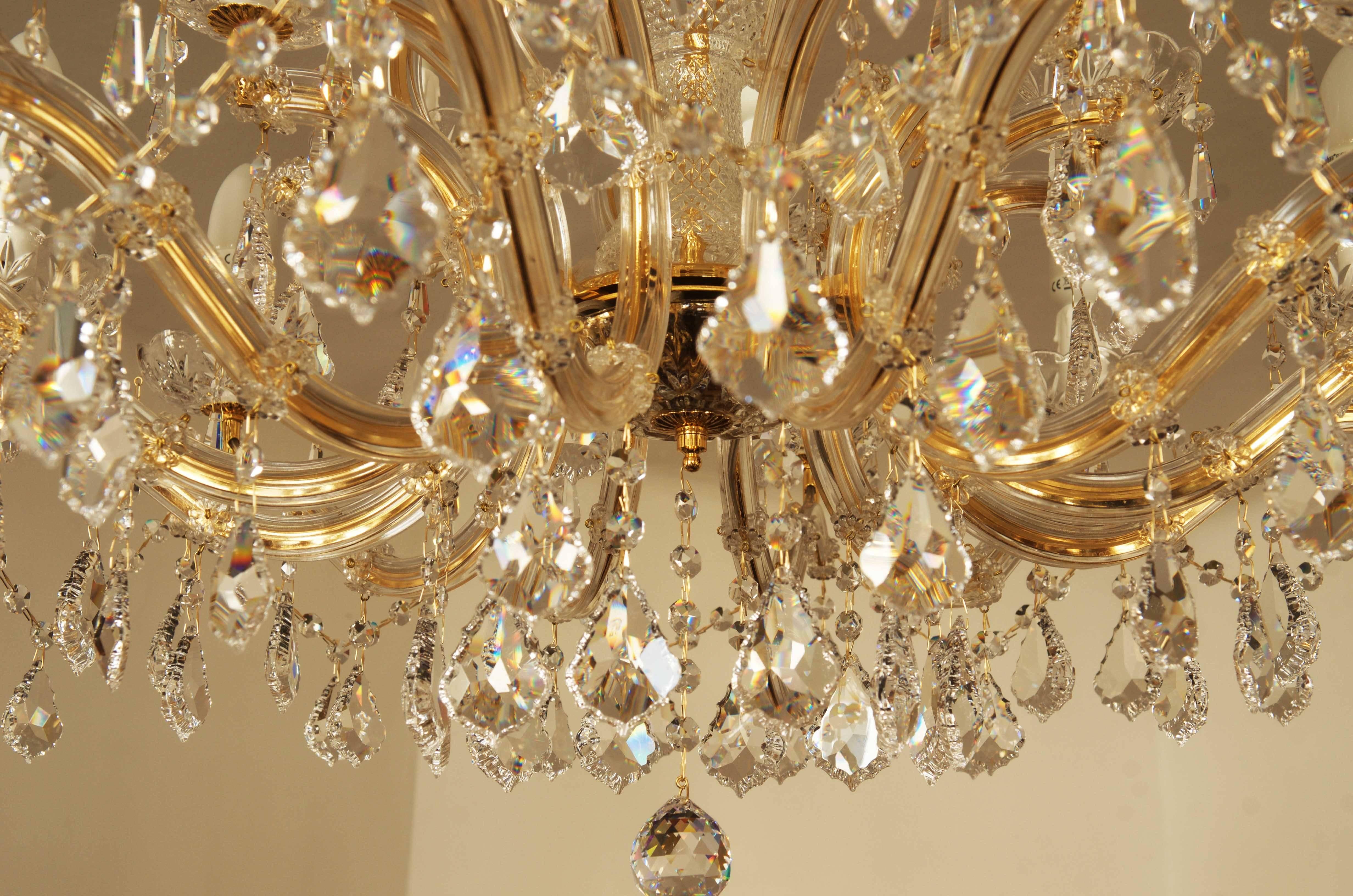 Late 20th Century Very Large Italian Crystal Chandelier 
