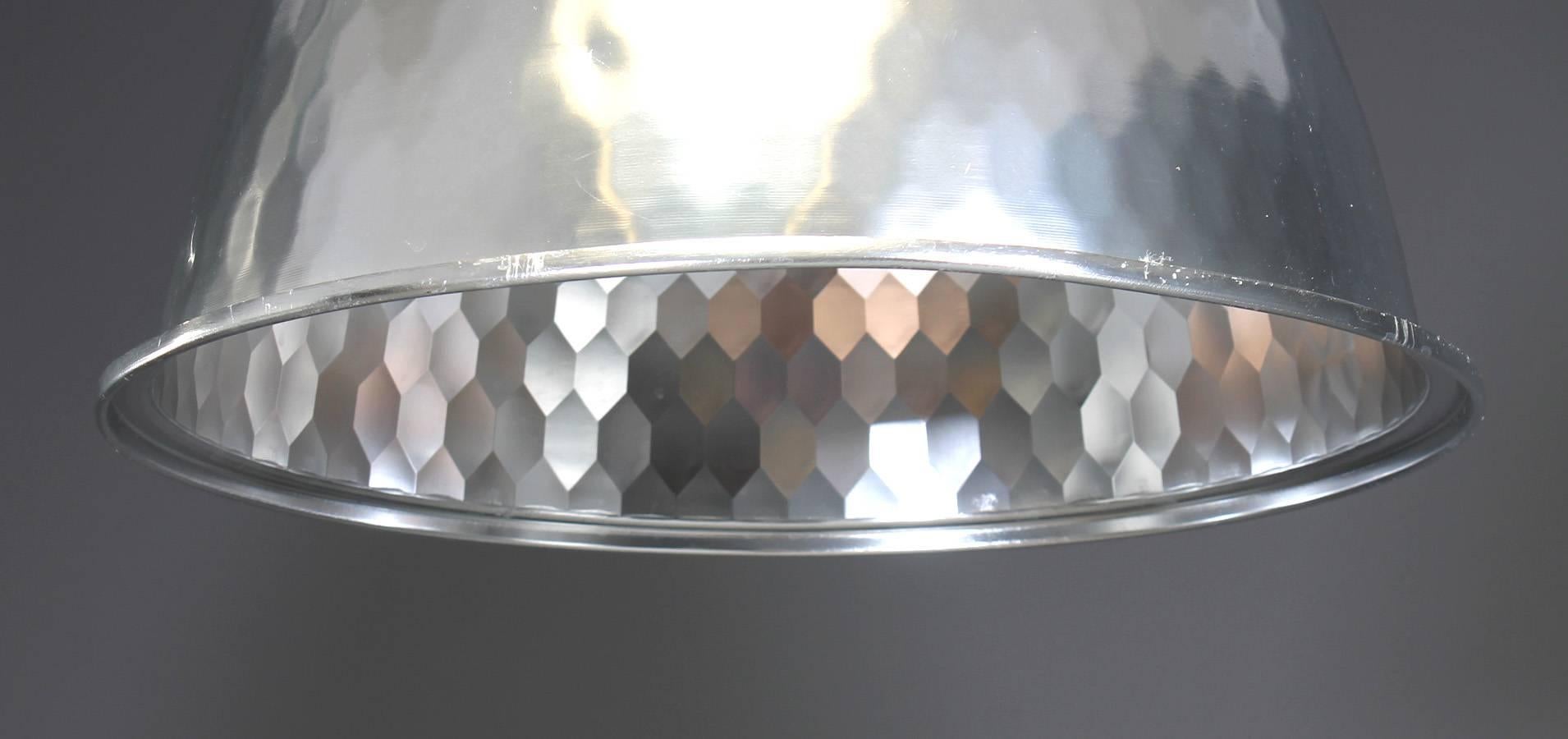 Aluminium Lampes à suspension ou plafonniers industriels d'usine par Zumtobel en vente