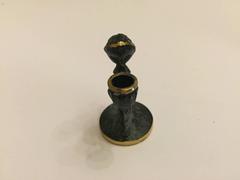 Kleiner Engels-Kerzenhalter mit geschliffener Figur von Walter Bosse