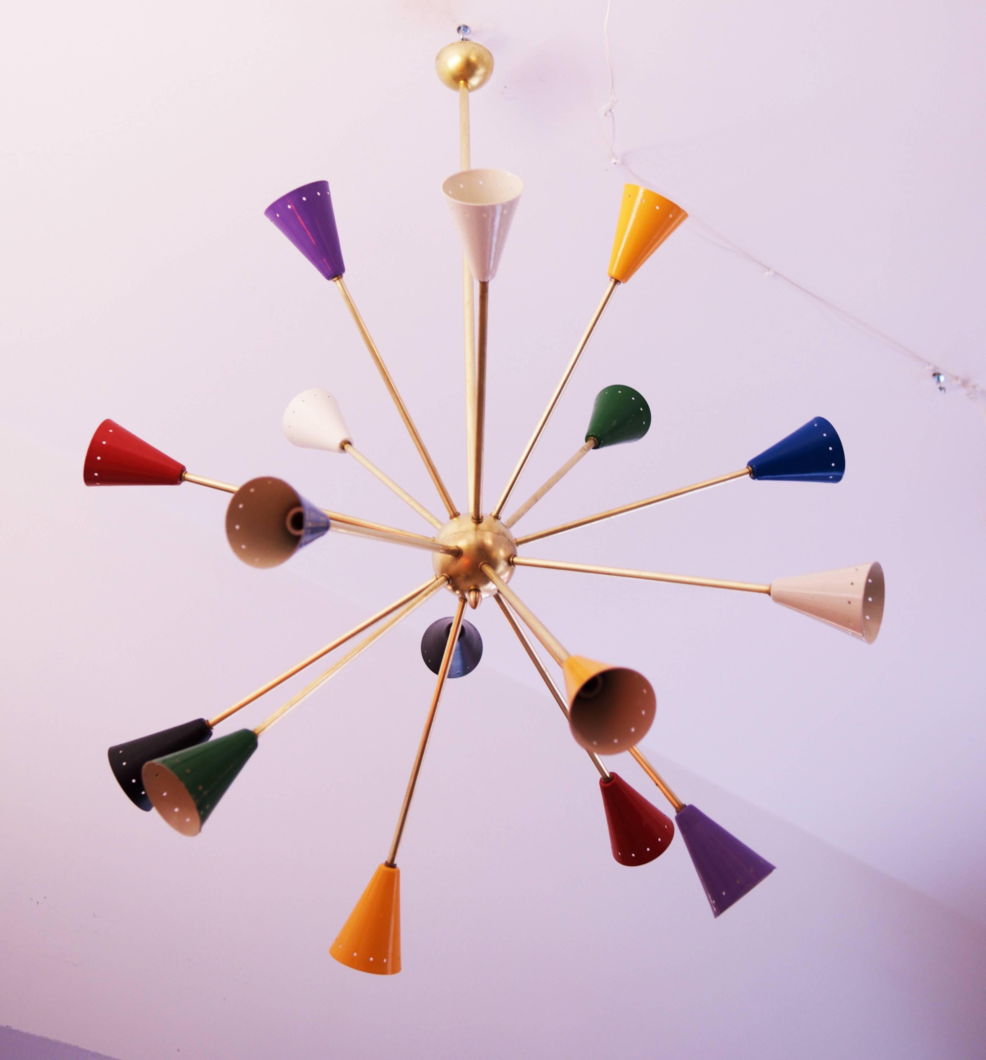 Bunter Sputnik-Kronleuchter im Stil von Stilnovo im Angebot 1