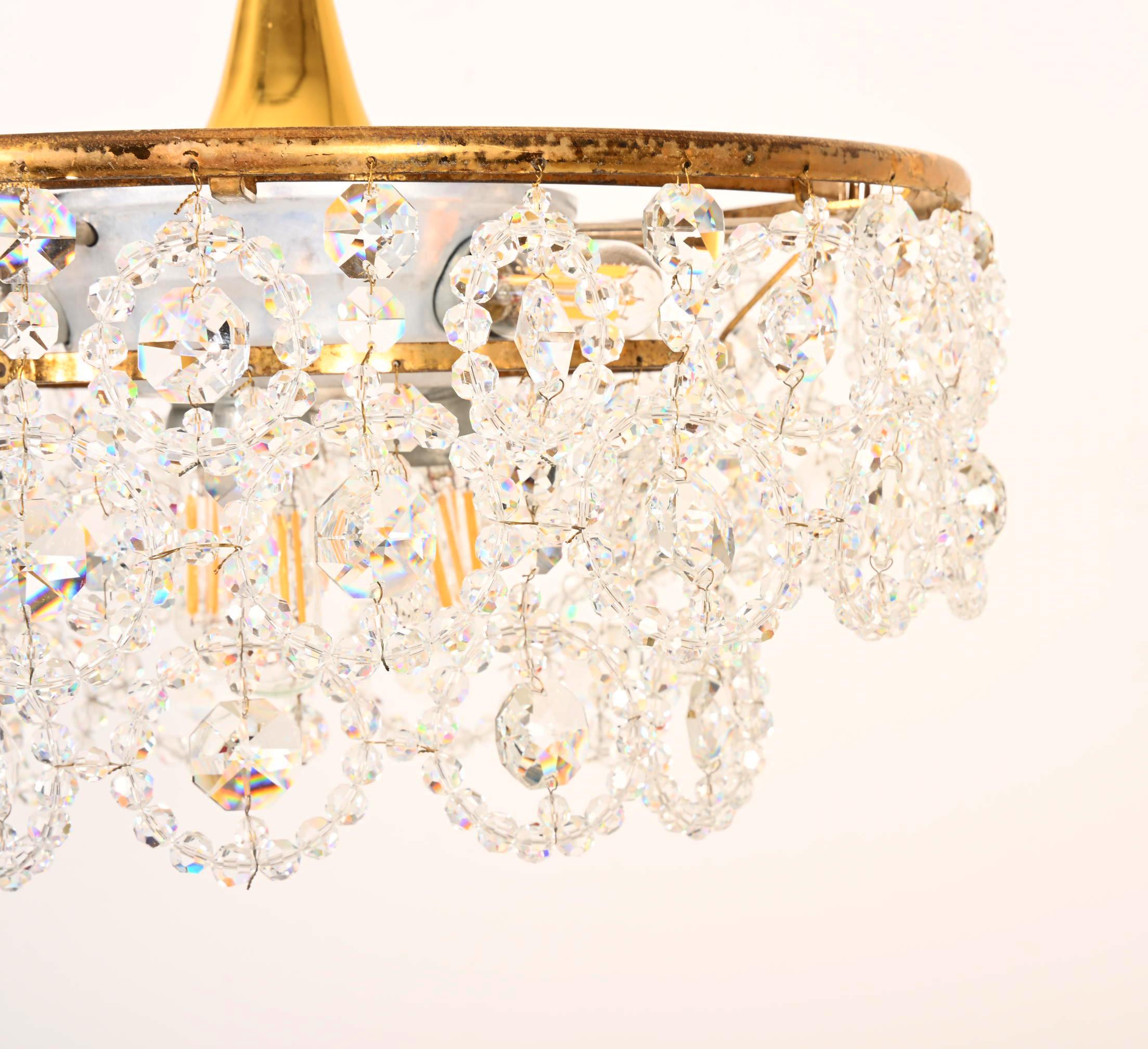 Lustre en cristal taillé du milieu du siècle en vente 8