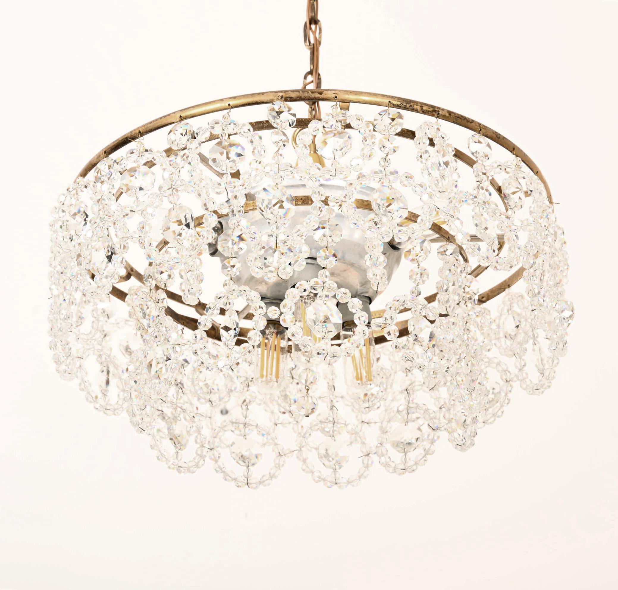Lustre en cristal taillé du milieu du siècle en vente 9