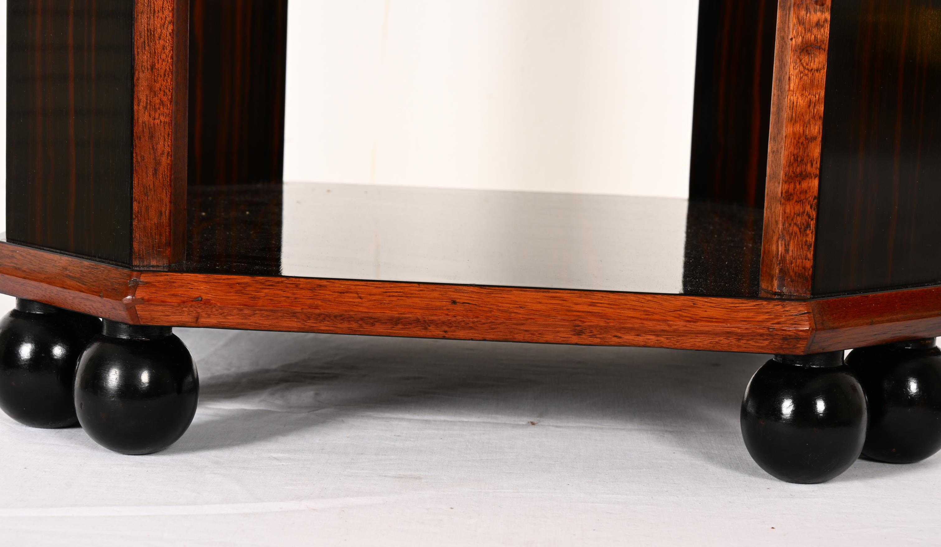 French Art Deco Side Table For Sale 2