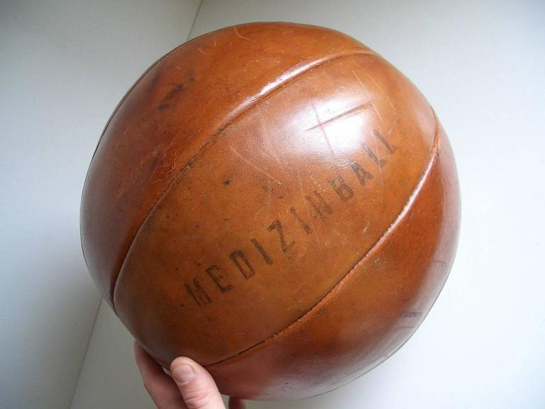 Vintage Leather Medicine Ball For Sale 2