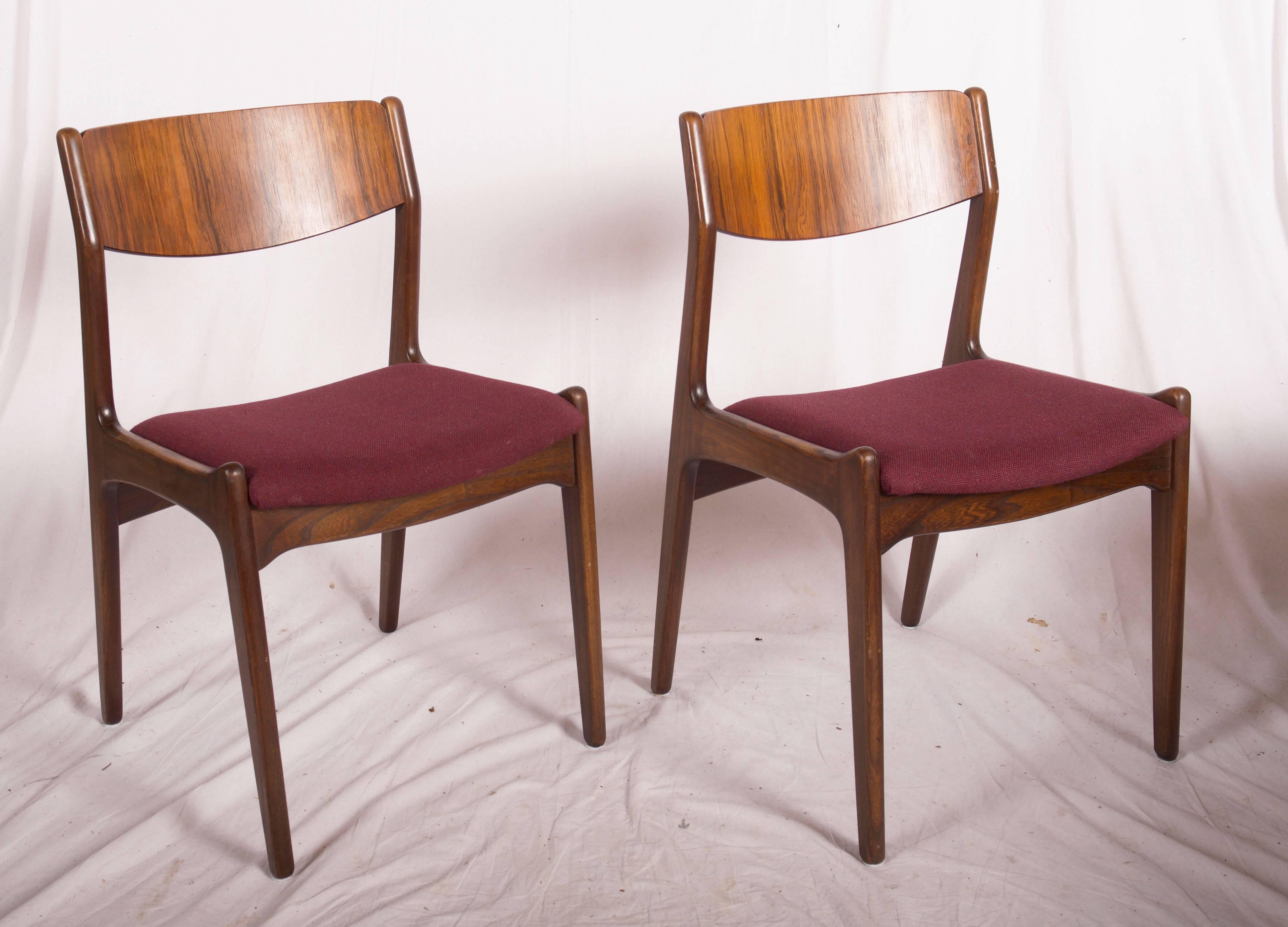 Milieu du XXe siècle Ensemble de six chaises de salle à manger danoises du milieu du siècle dernier en vente
