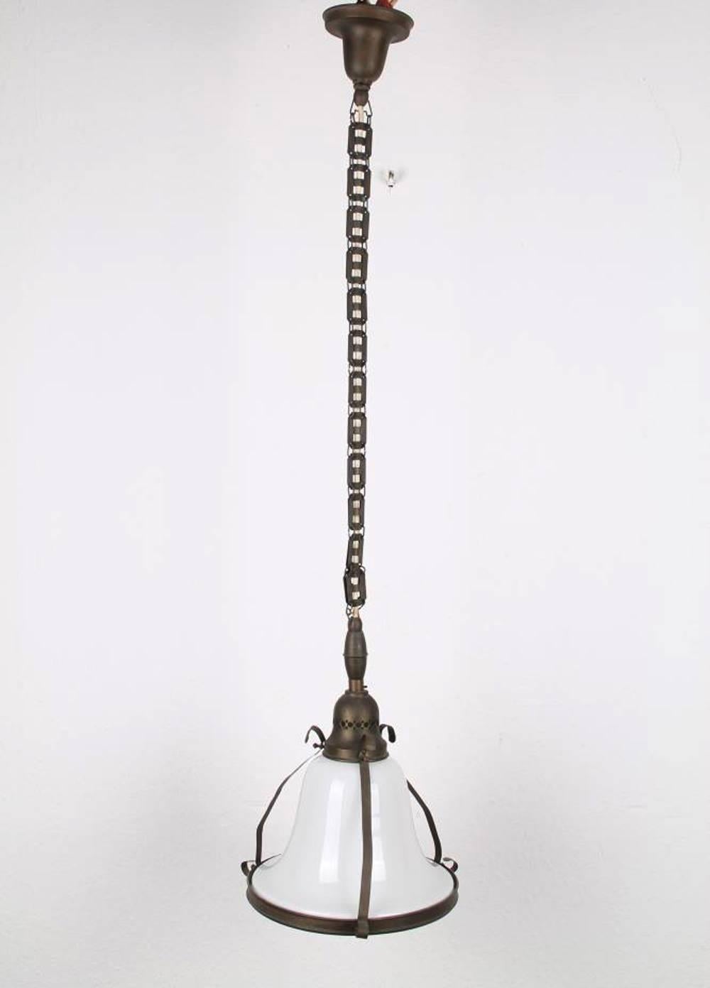 Bauhaus Pendant in the Style of  Peter Behrens In Excellent Condition For Sale In Vienna, AT