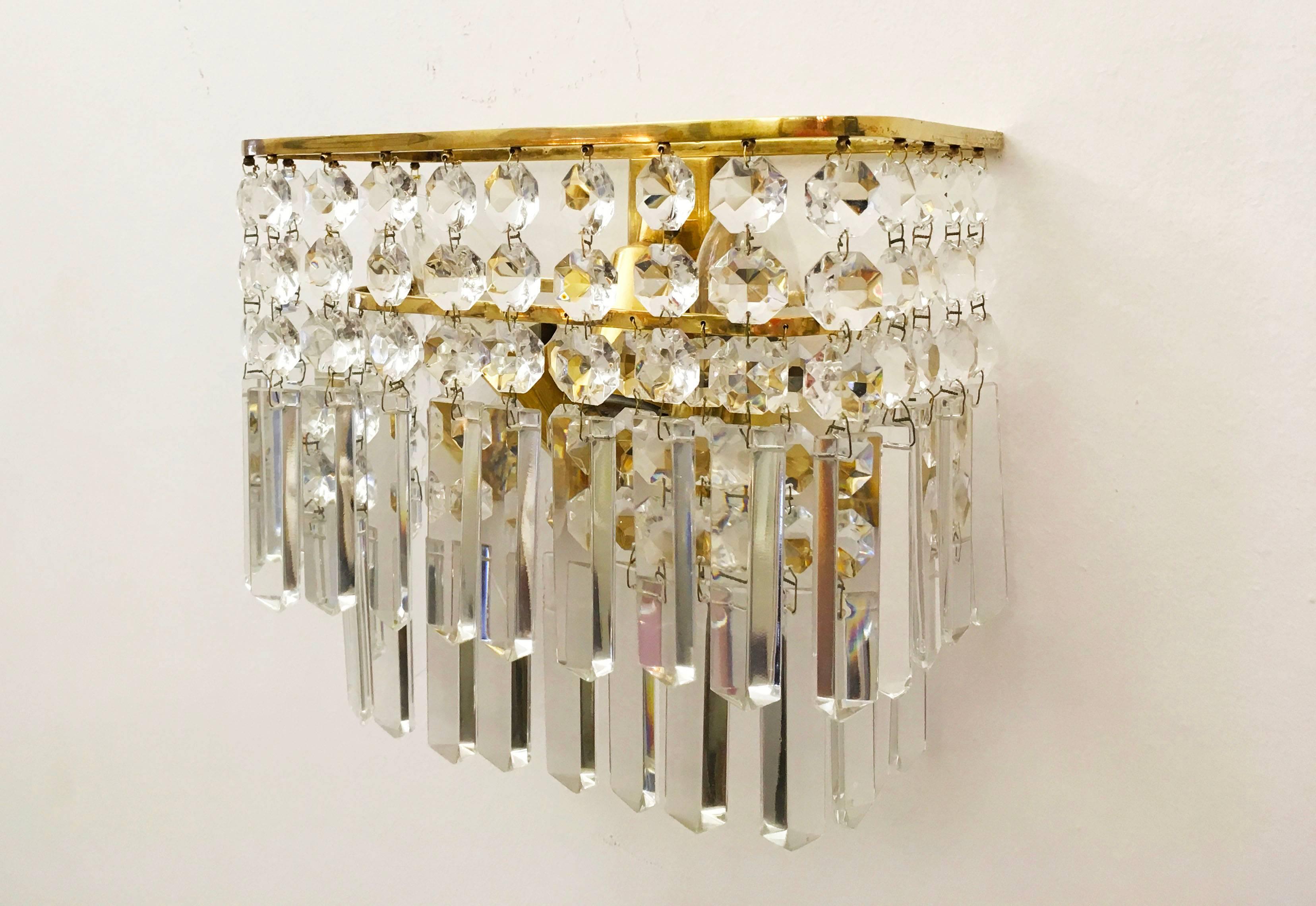 Mid-Century Modern Pair of Austrian Crystal Sconces by Bakalowits and Sohne For Sale