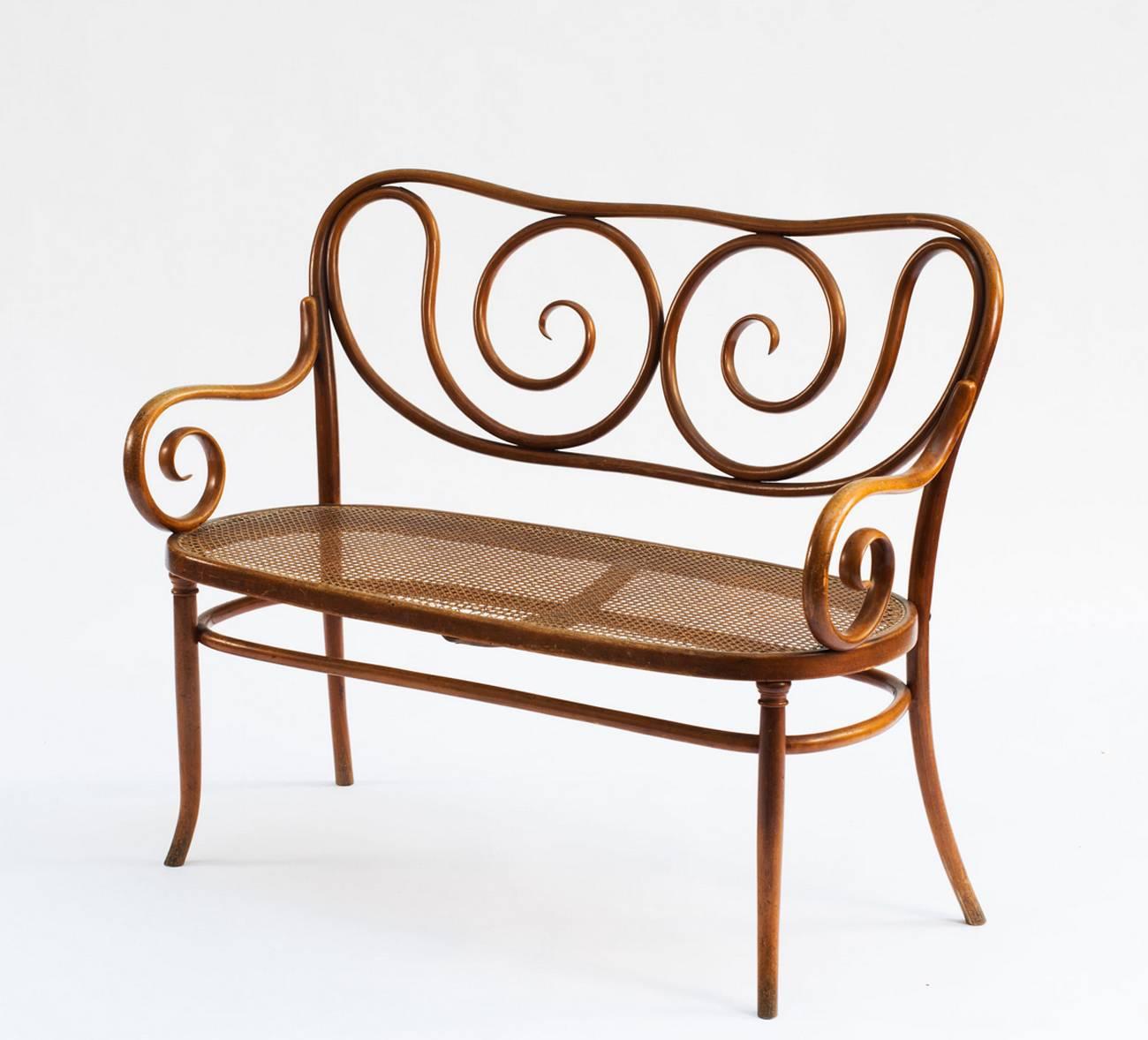 Vienna Secession Extremely Rare Bentwood Settee by August Thonet