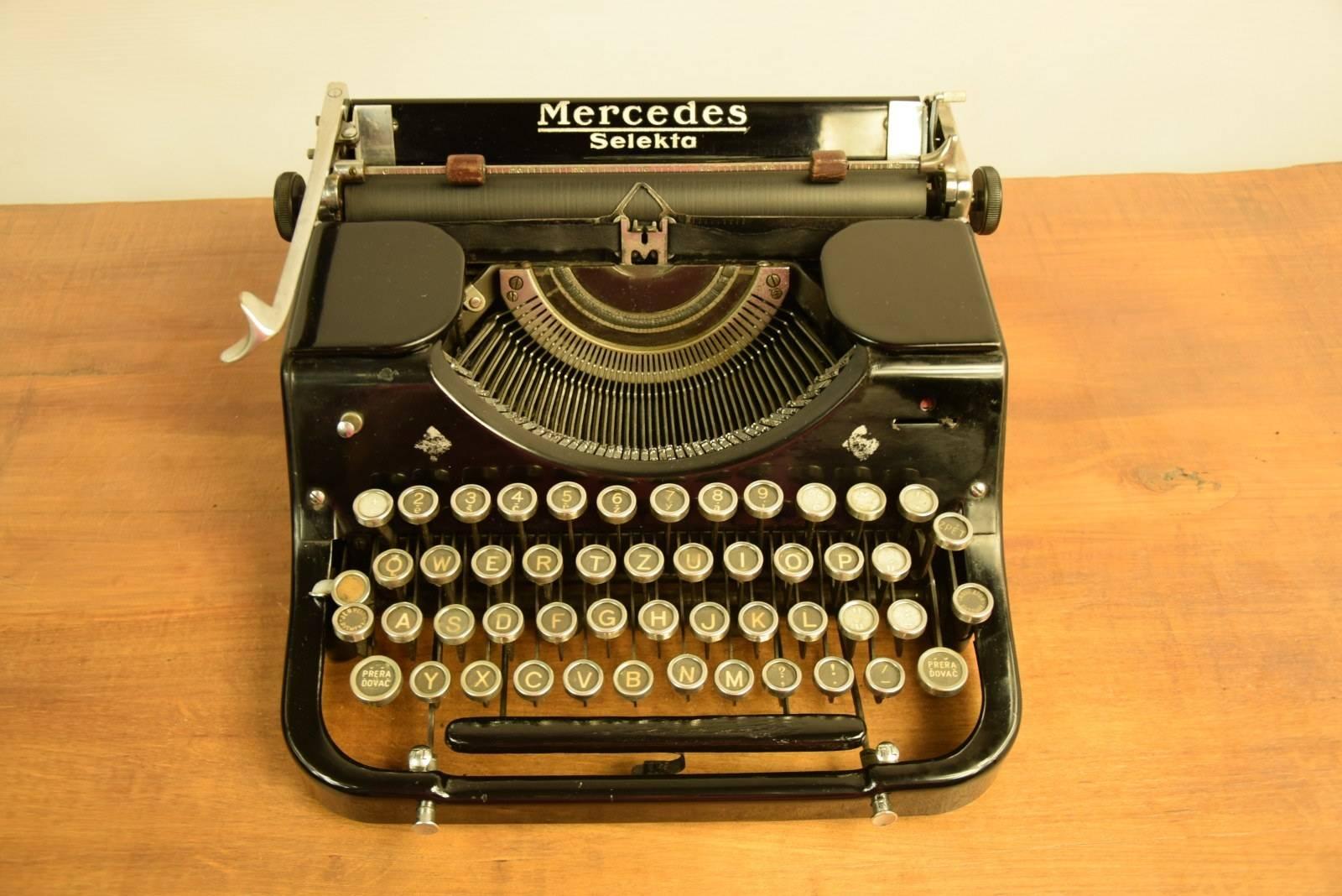 Iron Mercedes Selecta Typewriter