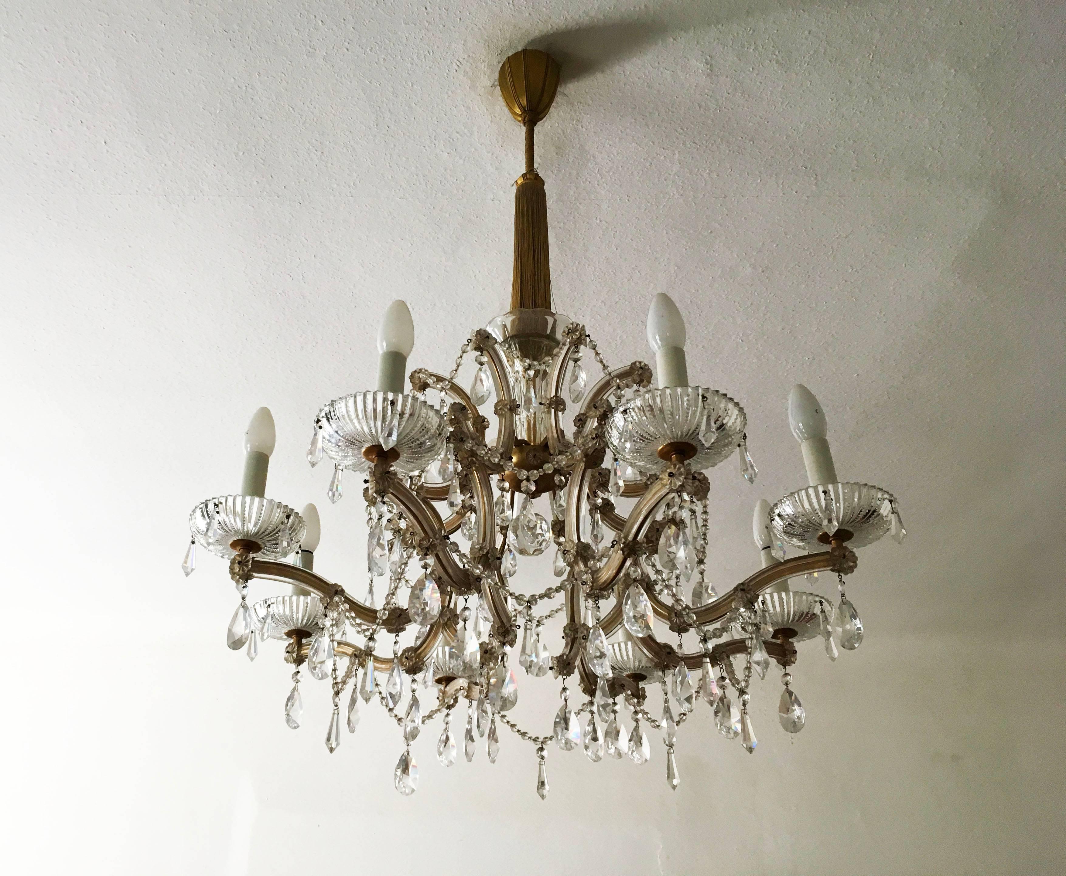 Austrian 20th Century Maria Theresia Style Cut Crystal Chandelier