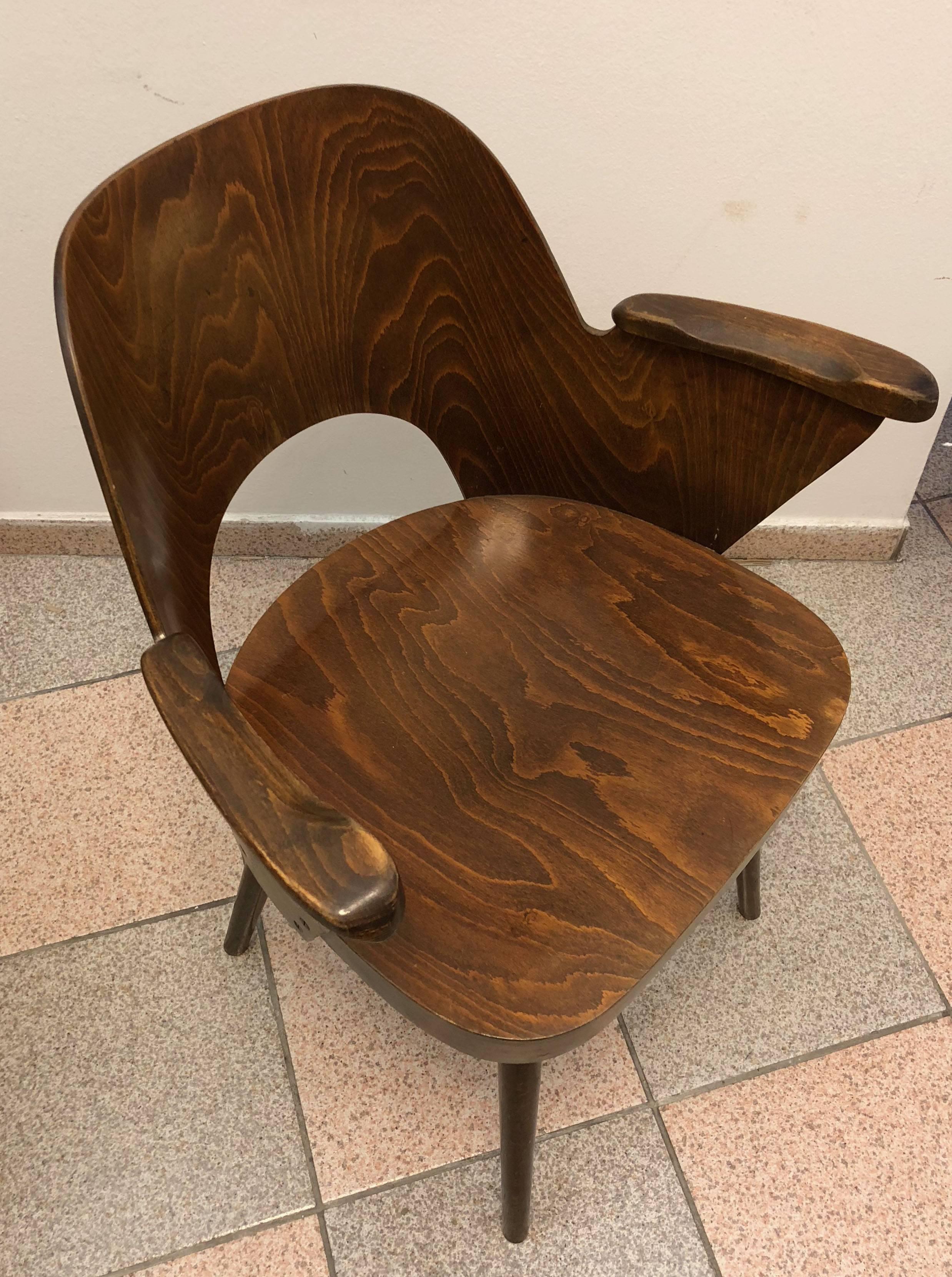 Mid-Century moderno Poltrone di Lubomír Hofmann per Ton/Thonet in vendita