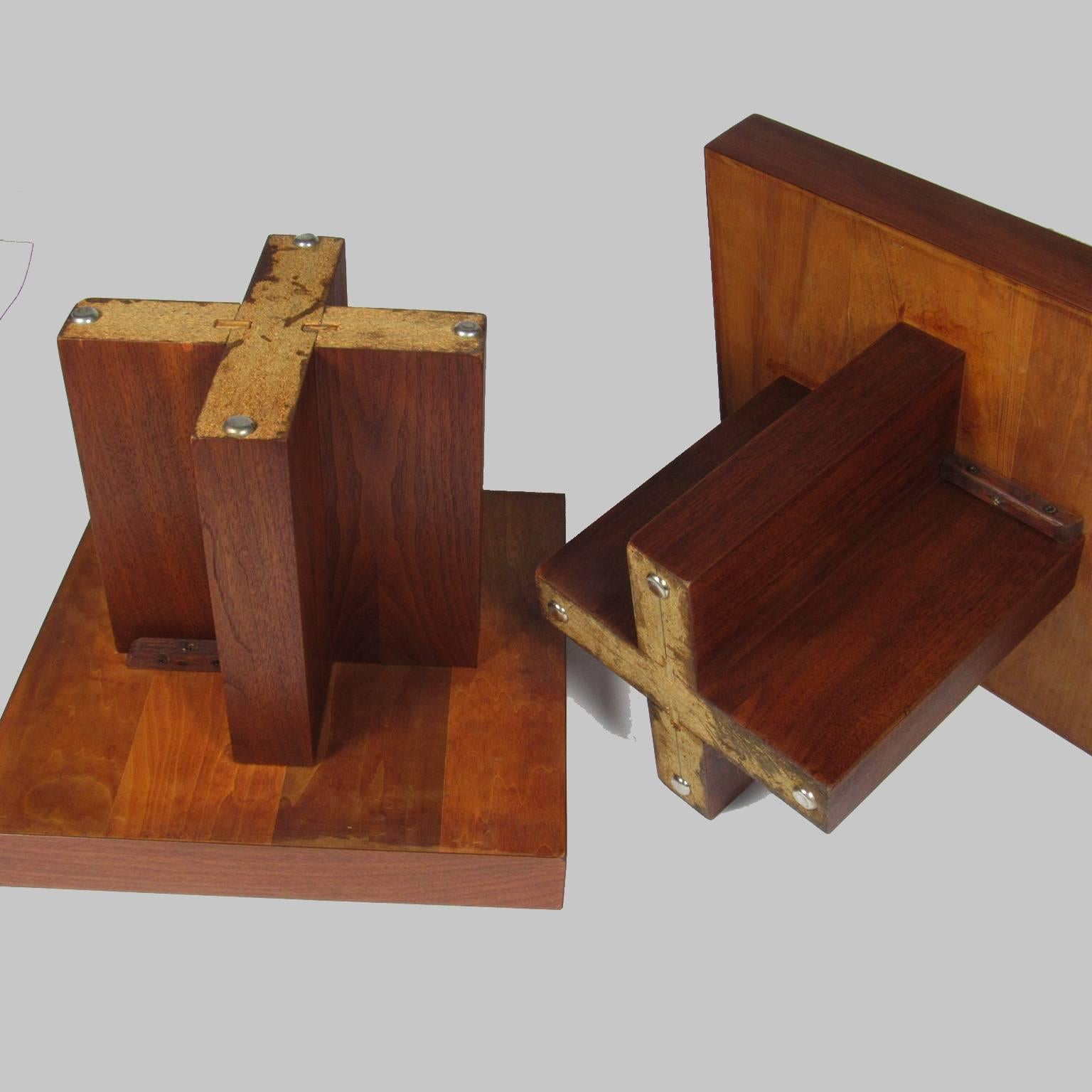 Veneer Pair of Milo Baughman Mid-Century Modern Square Side Tables