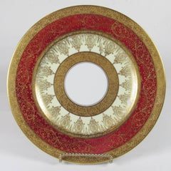 Set of Nine 22-Karat Gold and Ruby Royal Bavarian Dinner Plates