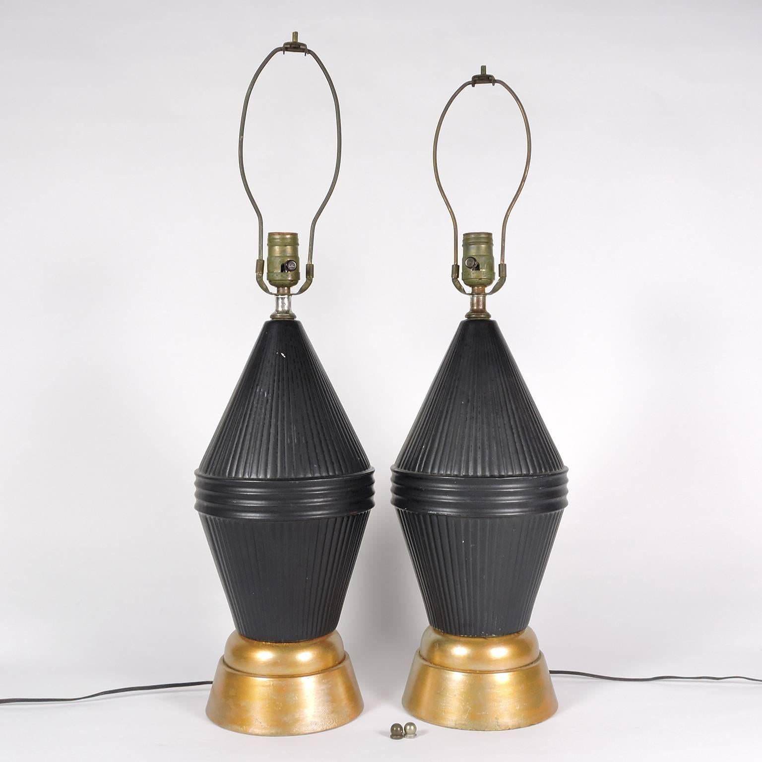 American Pair of Mid-Century Modern Black and Gold Patinated Metal Table Lamps For Sale