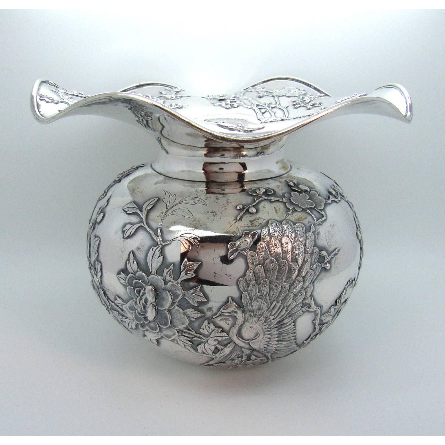 Antique Luen Wo Chinese Export Silver Vase 1