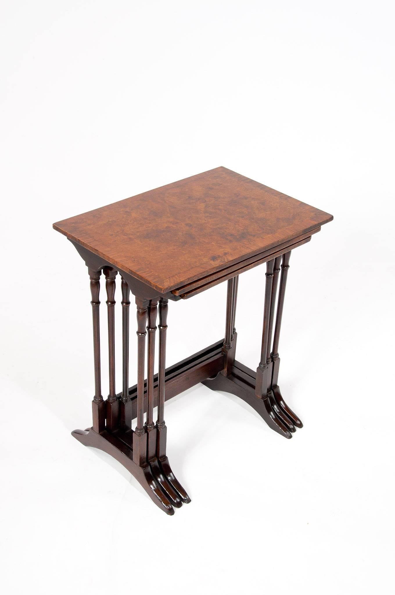 Early 20th Century Quality Antique Nest of Burr Walnut Tables