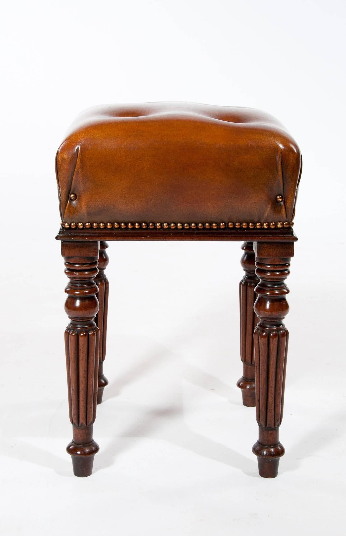 Quality Regency / William IV Mahogany Leather Stool In Excellent Condition In Benington, Herts