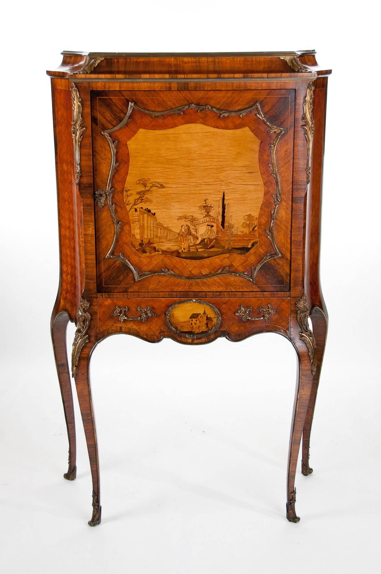 Extremely Fine Shaped 19th Century French Marble-Topped Marquetry Cabinet In Excellent Condition In Benington, Herts