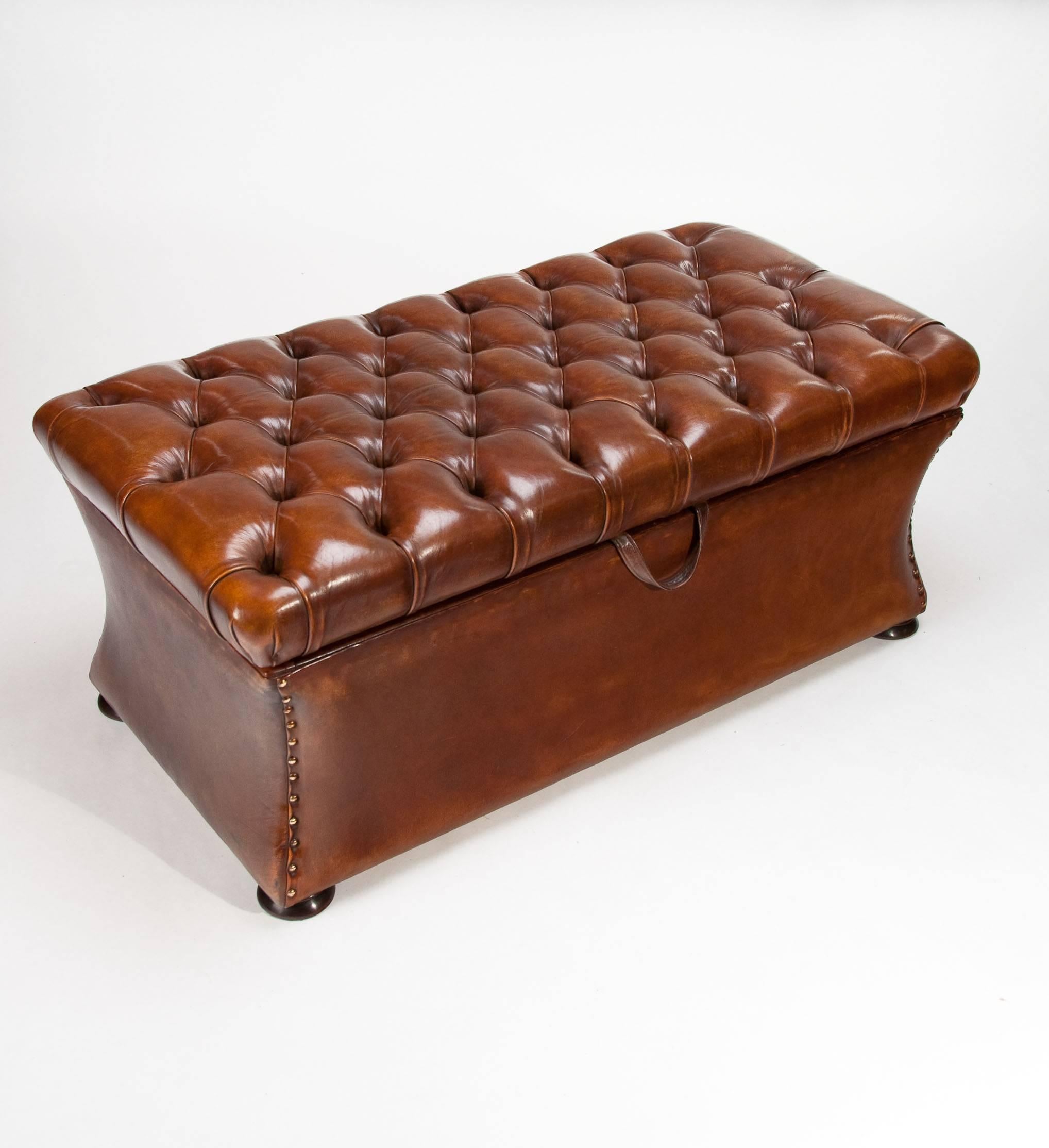 Quality 19th Century Shaped Leather Ottoman In Excellent Condition In Benington, Herts