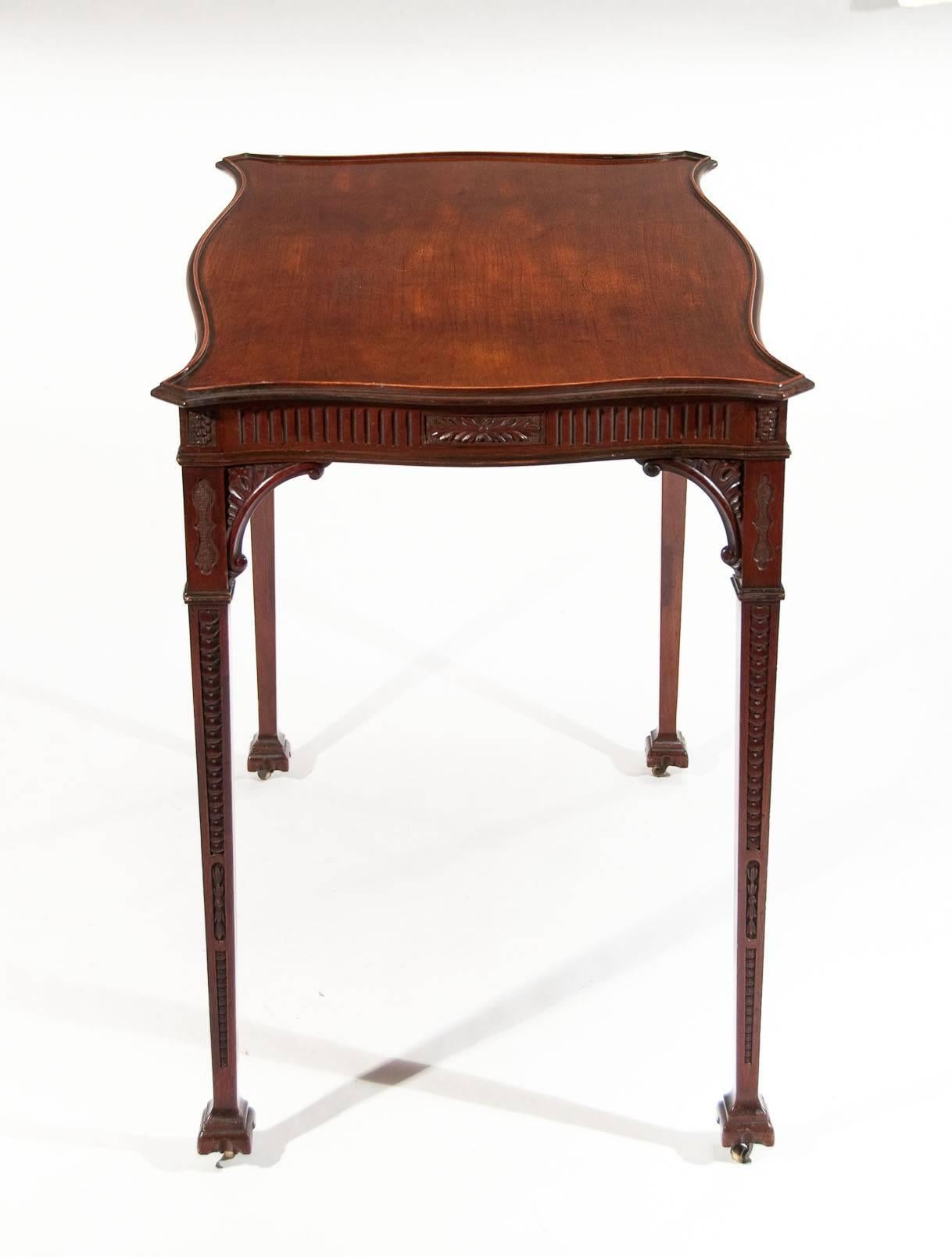 Very Fine 19th Century Mahogany Silver Table 3