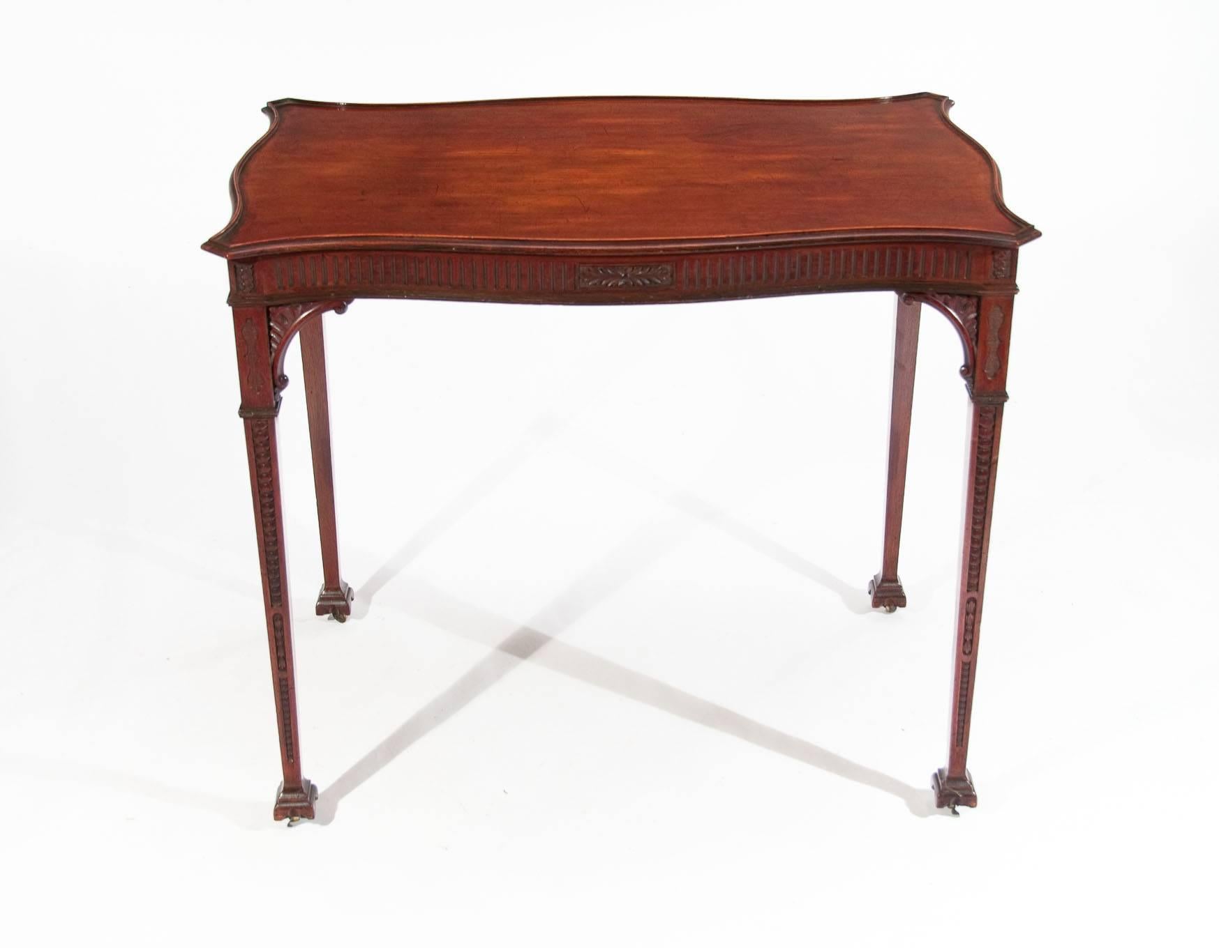 Very Fine 19th Century Mahogany Silver Table 2
