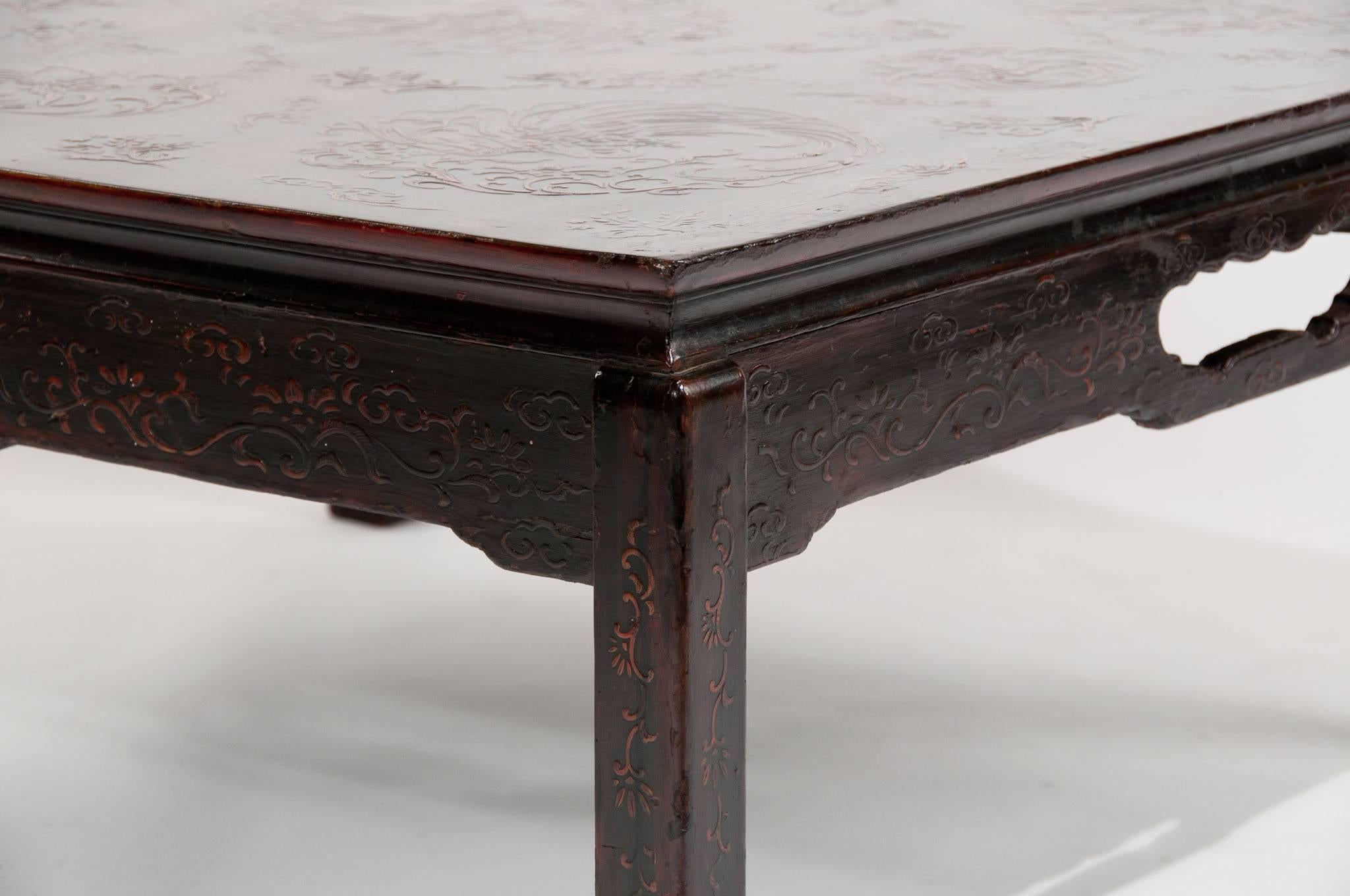 Chinese Lacquered Coffee Table Mid-20th Century 1