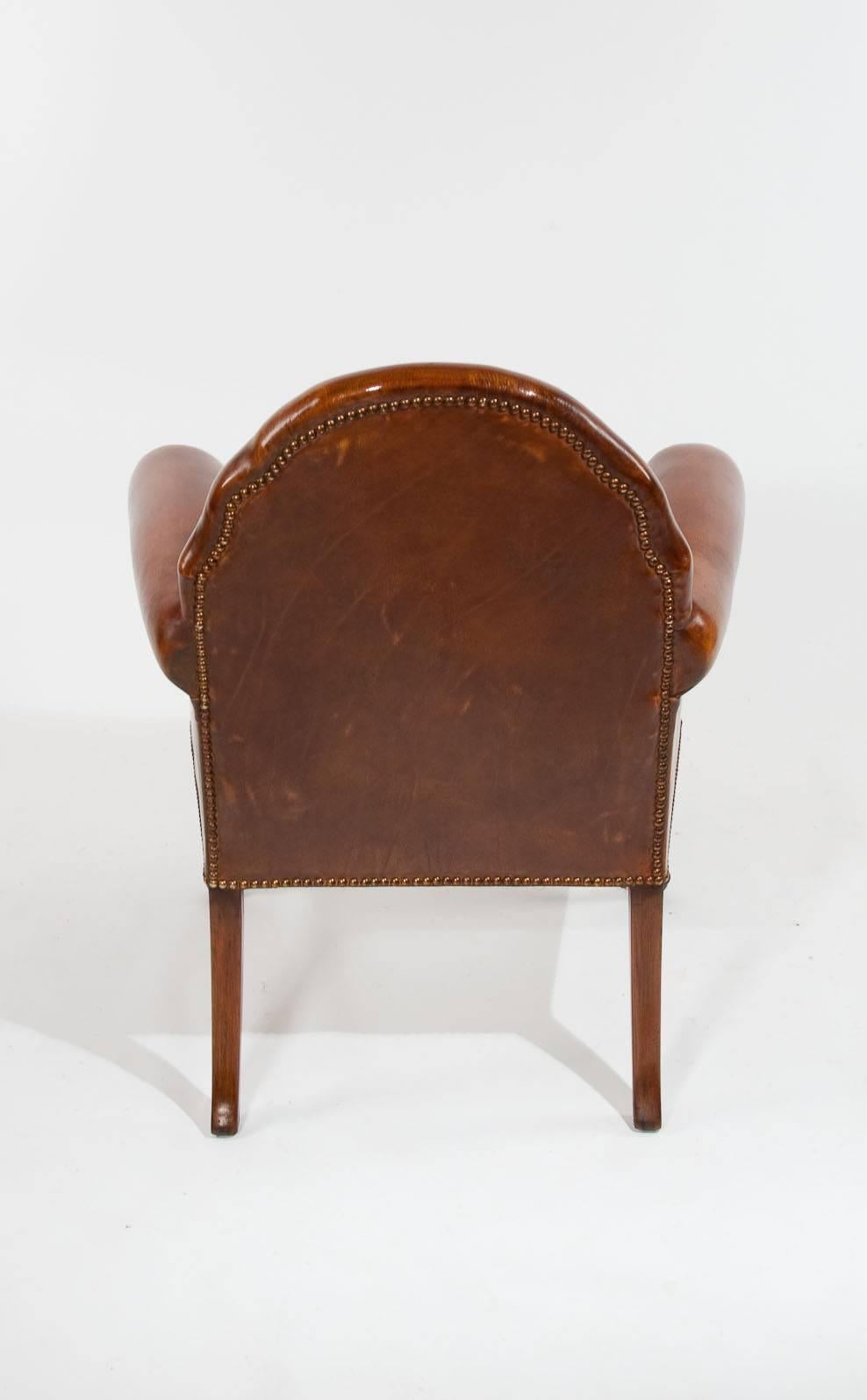 Quality Antique Leather Walnut Armchair 4