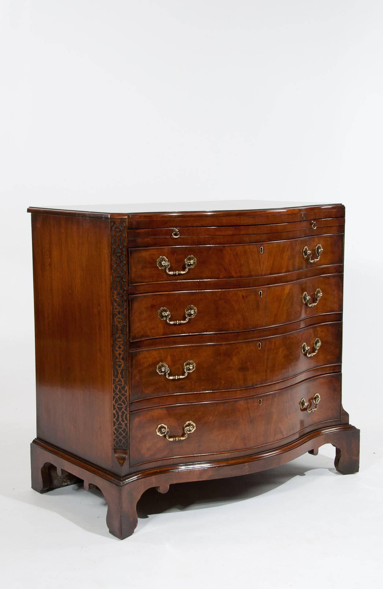English Antique Mahogany Serpentine Chest of Drawers