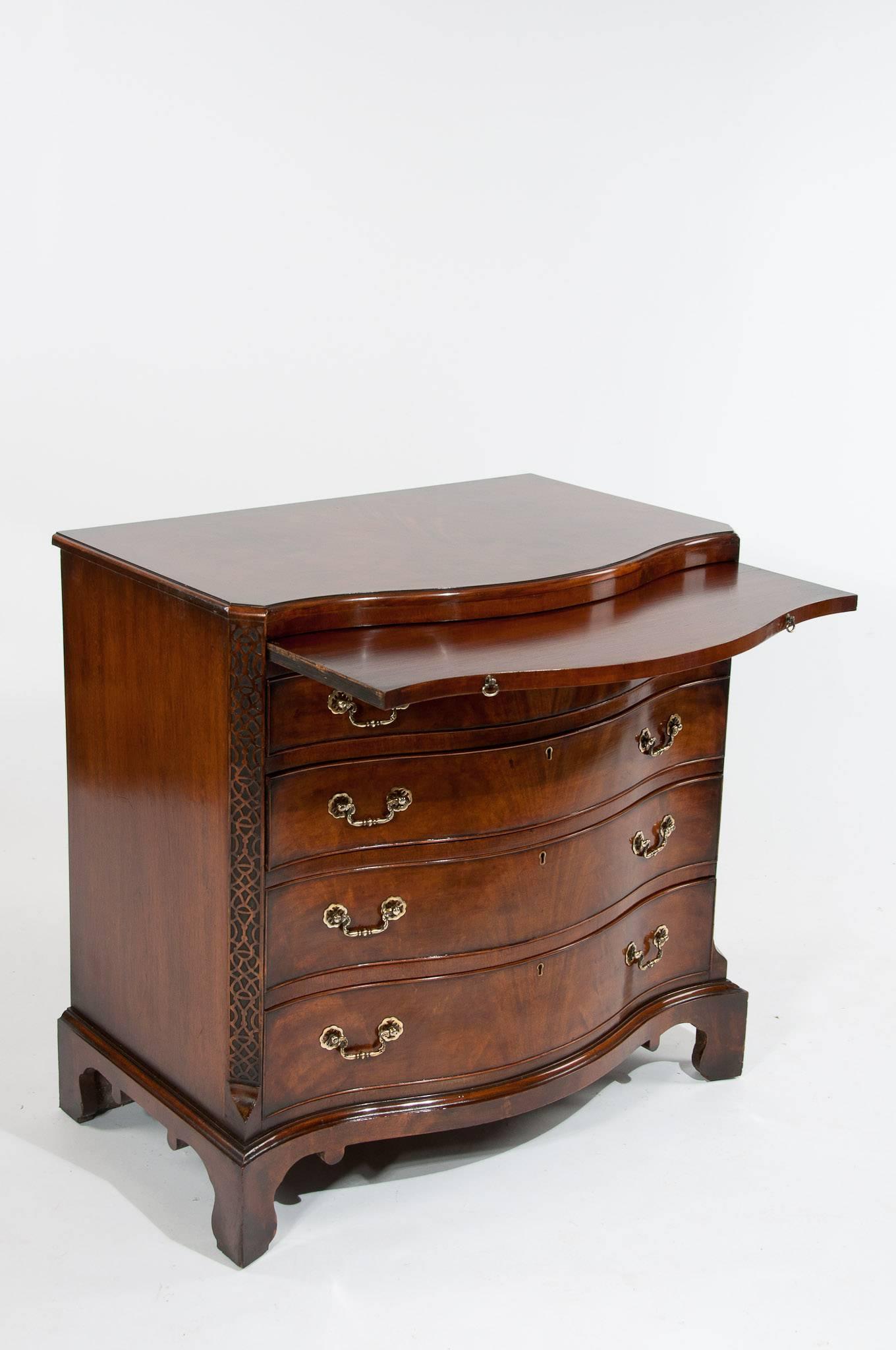 George III Antique Mahogany Serpentine Chest of Drawers
