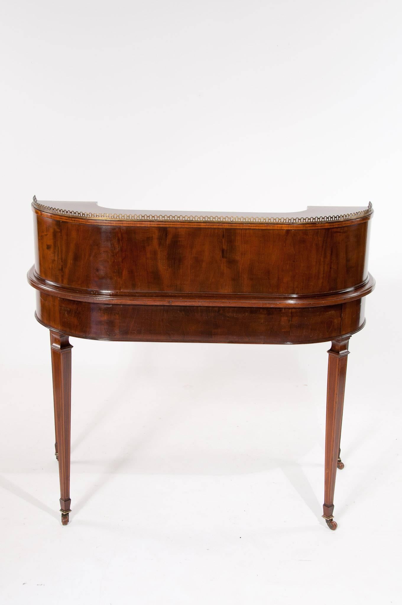 Fine 19th Century Mahogany Inlaid Carlton House Desk 2