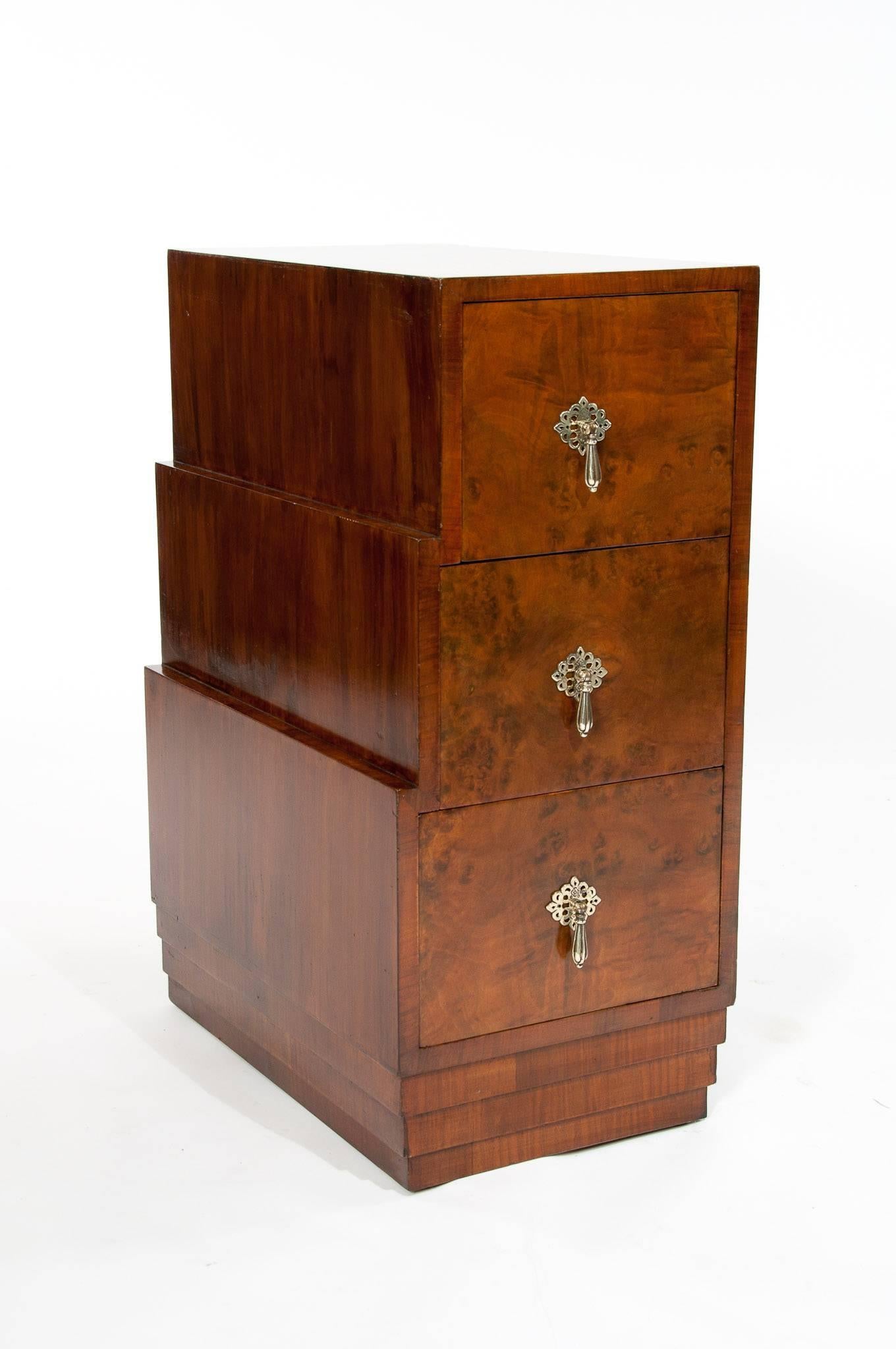 Mid-20th Century Pair of Stepped Art Deco Bedside Cabinets