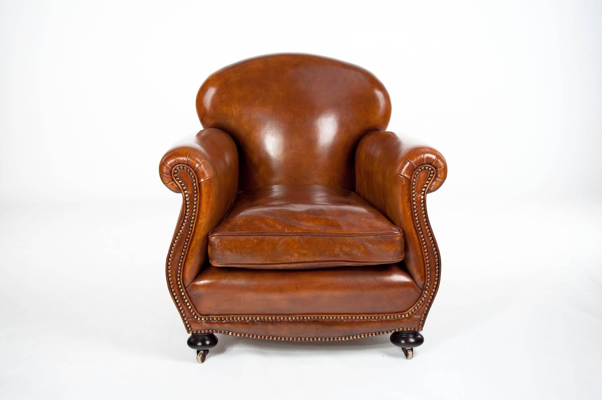 Quality Victorian Shaped Leather Club Armchair 2