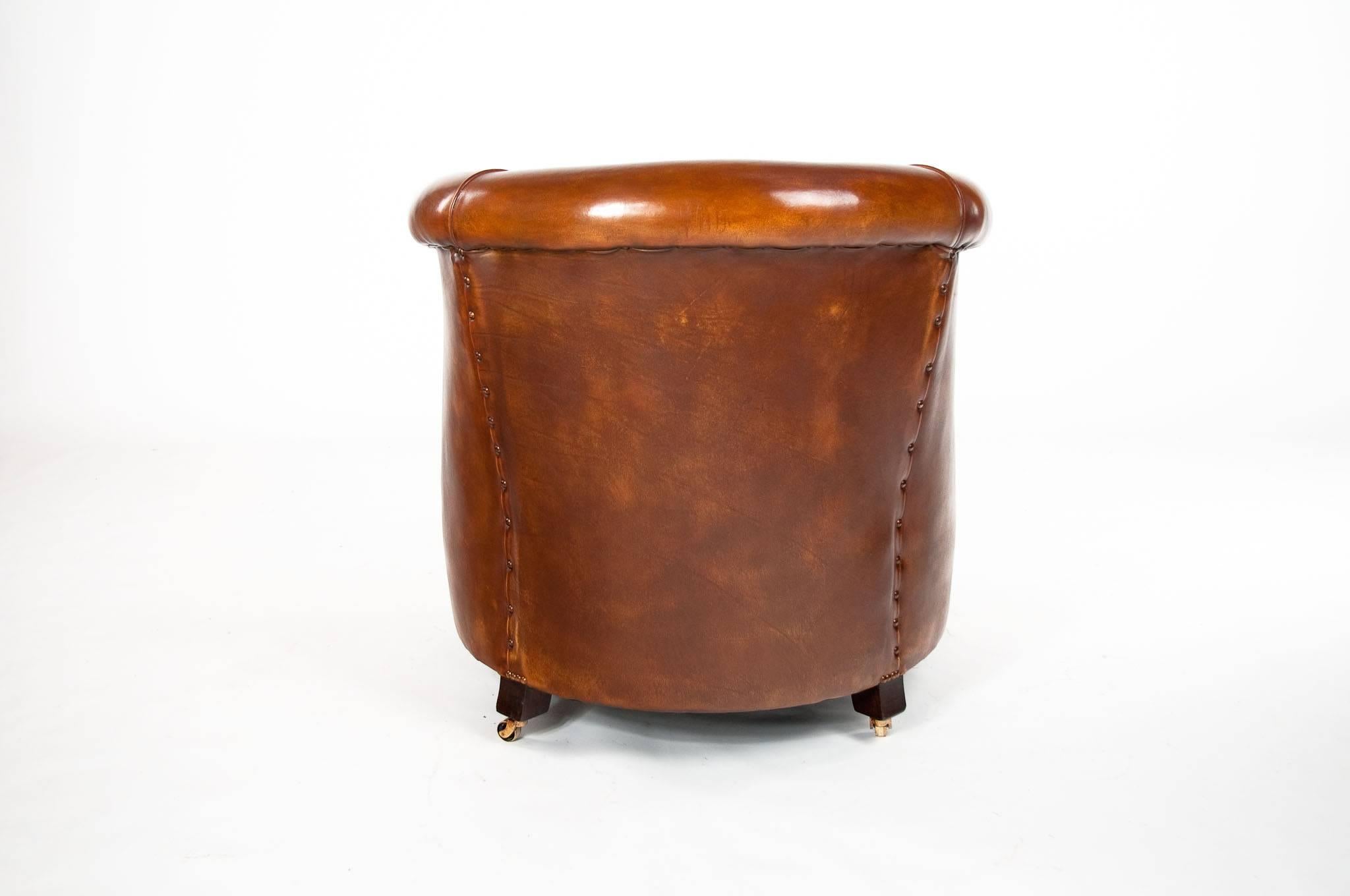 Antique Leather Tub Armchair  4