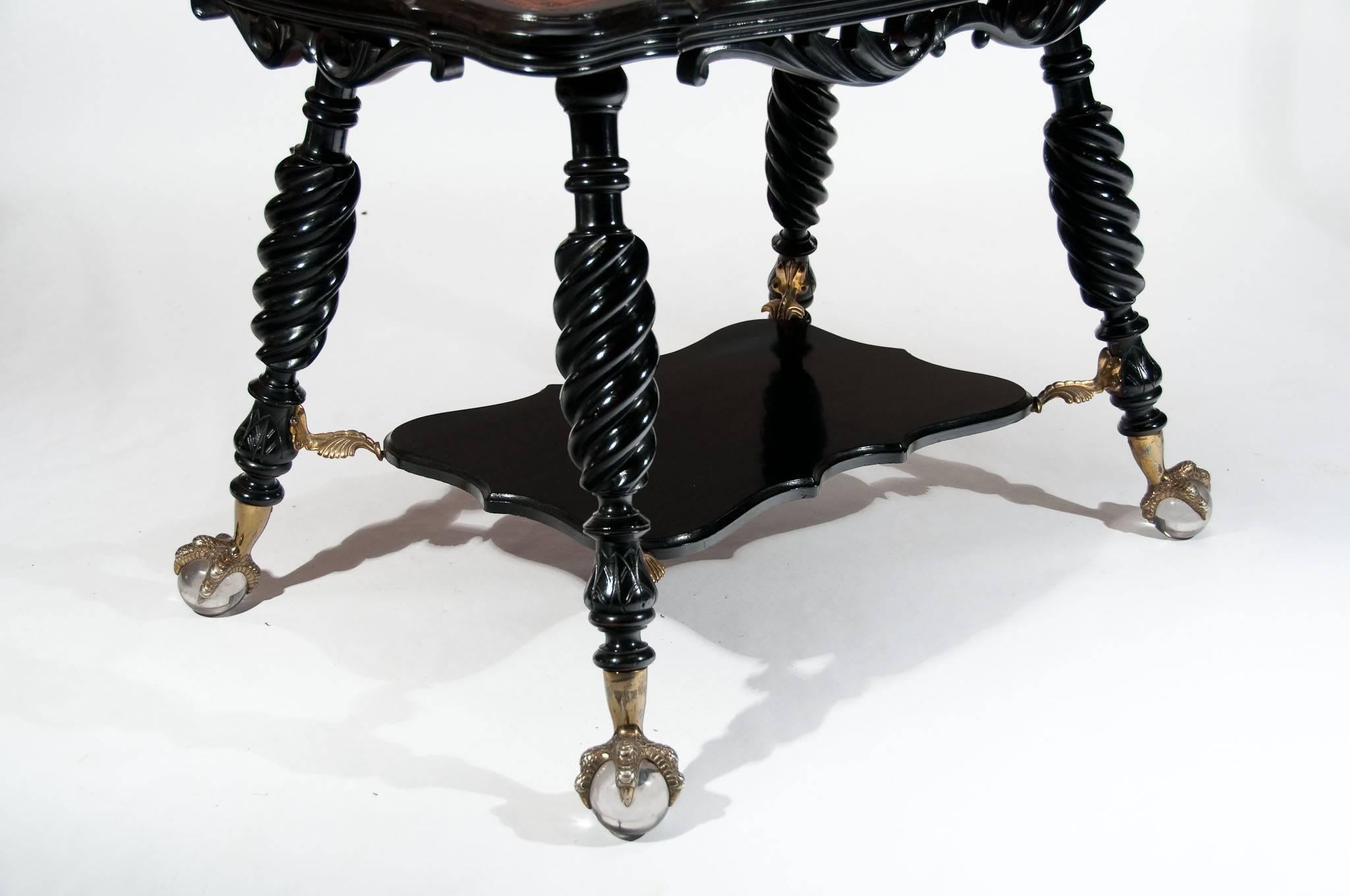 Antique Ebonized and Leathered Centre Table In Excellent Condition In Benington, Herts