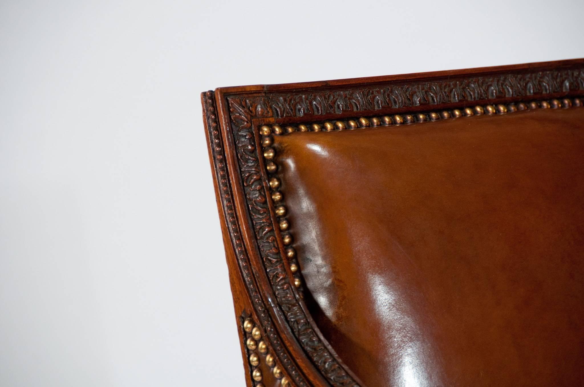 Fine Quality Antique Carved Mahogany Leather Armchair In Excellent Condition In Benington, Herts