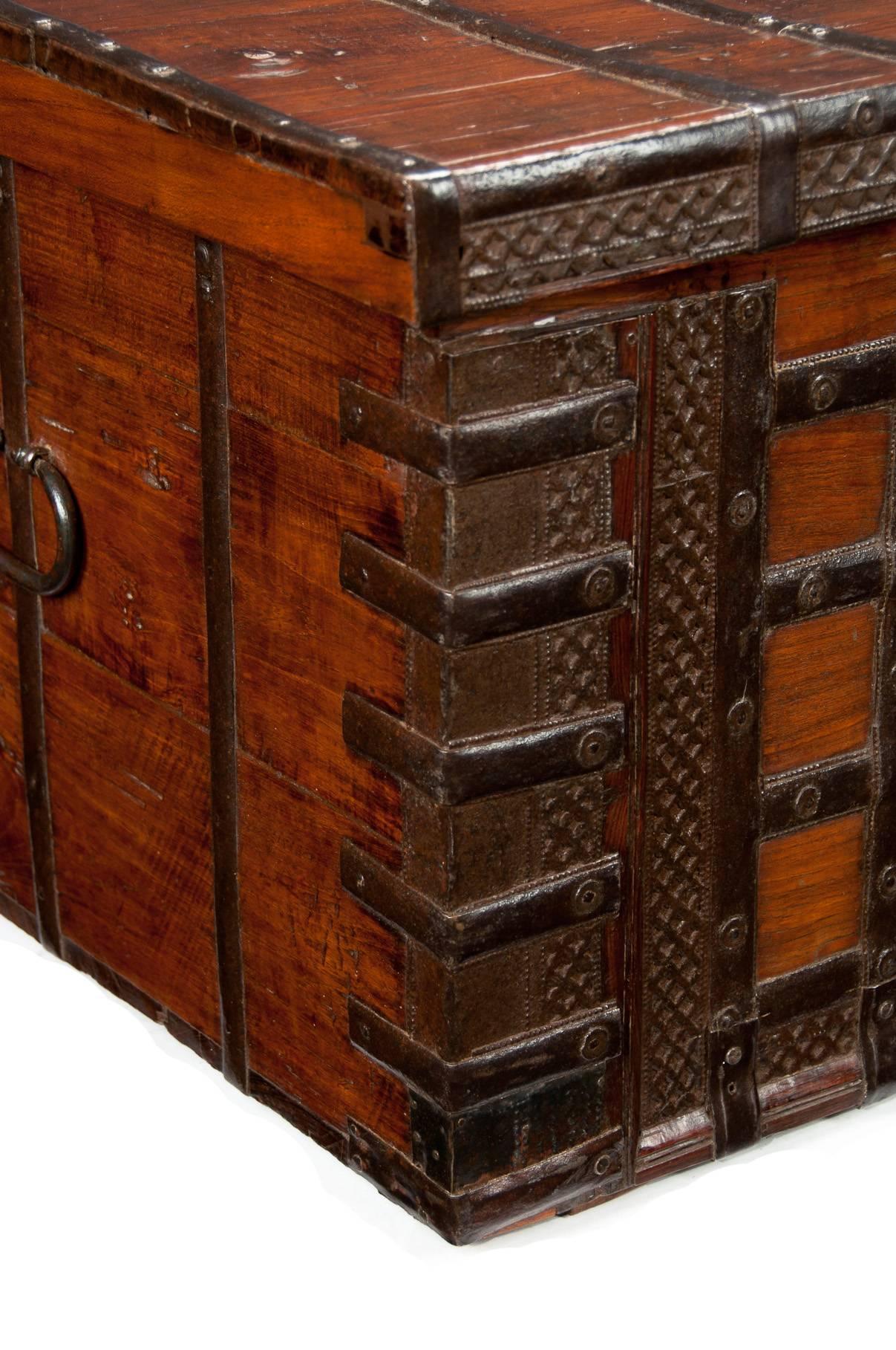 Early 19th Century Elm Anglo-Indian Iron Strapped Chest Trunk 1