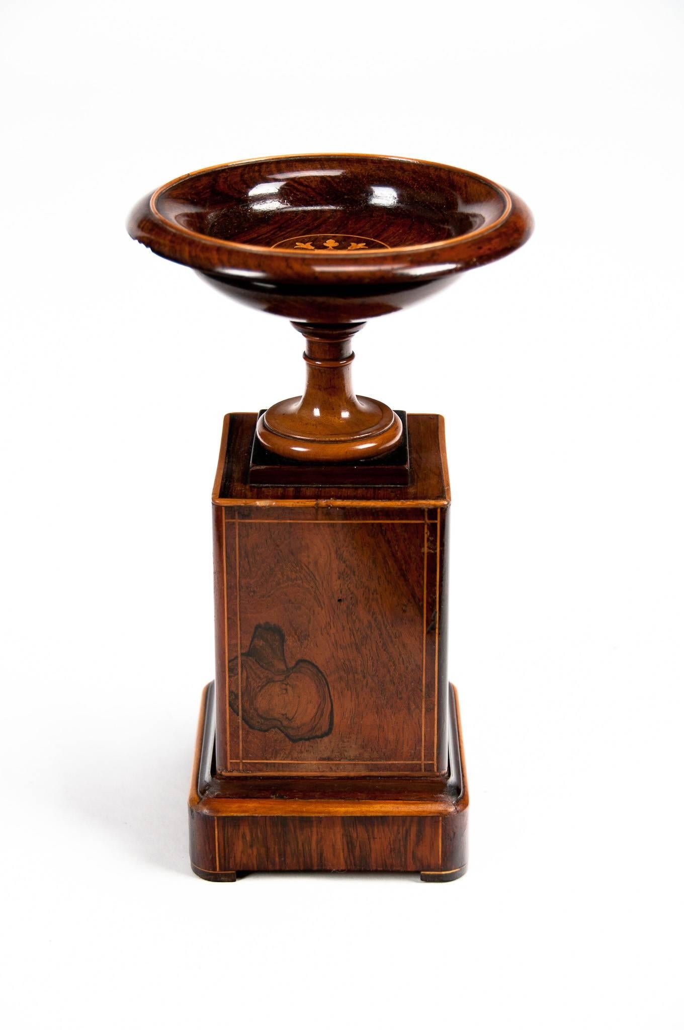 Fine Pair of 19th Century Rosewood Tazzas on Marquetry Pedestals  2