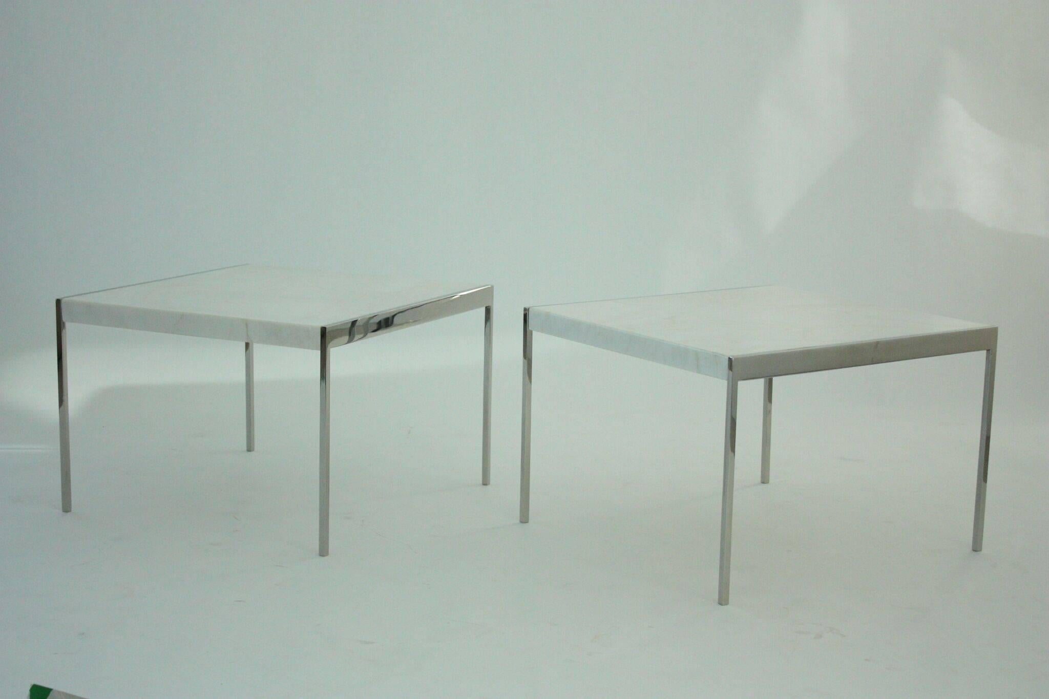 Pair of midcentury chrome steel and marble tables. In the style of Knoll, circa 1970s. Very good vintage condition consistent with age.
 

Measures: 22