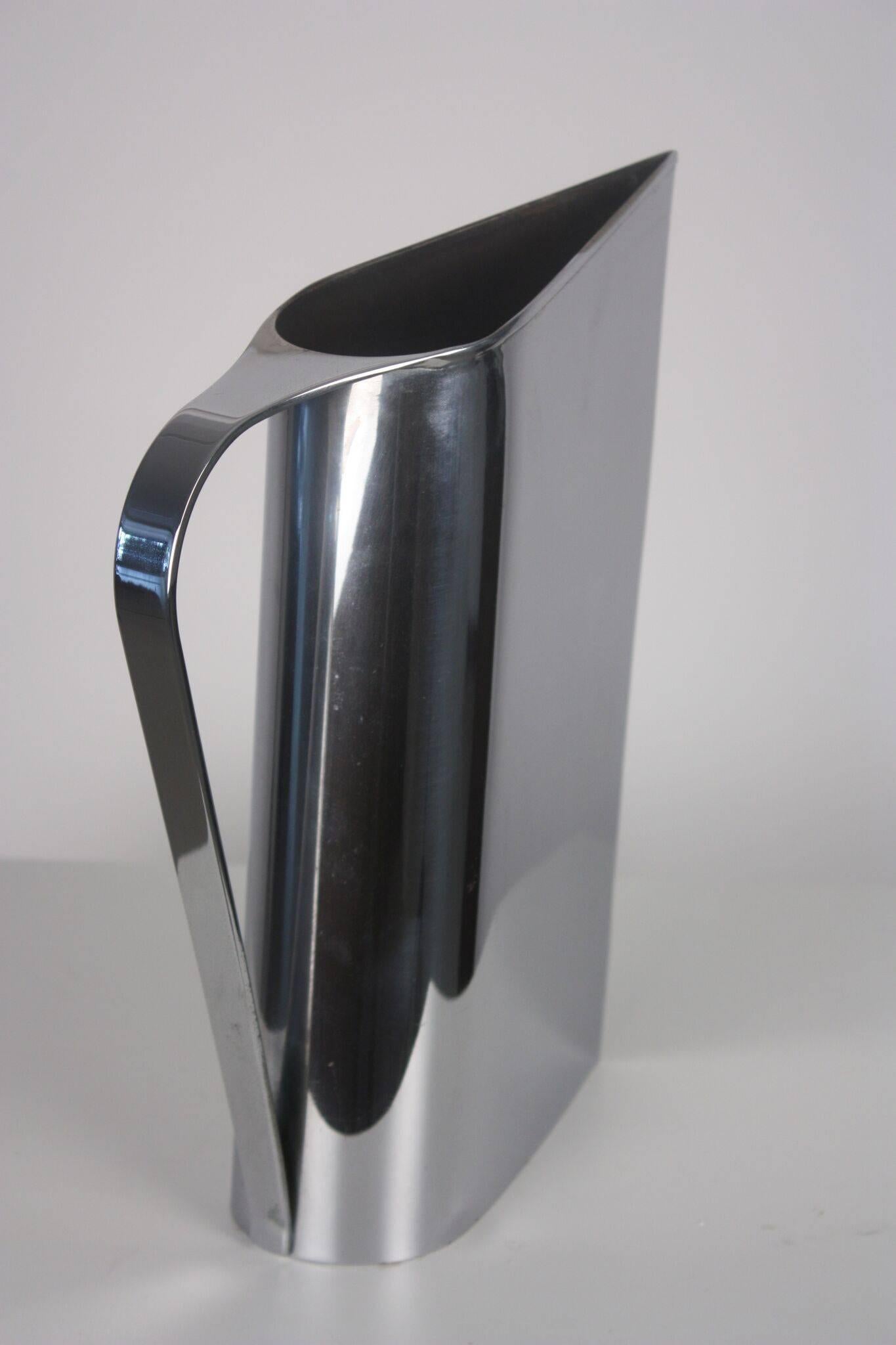 Art Deco Peter Muller-Munk Normandie Pitcher, USA, circa 1935, Chrome-Plated For Sale