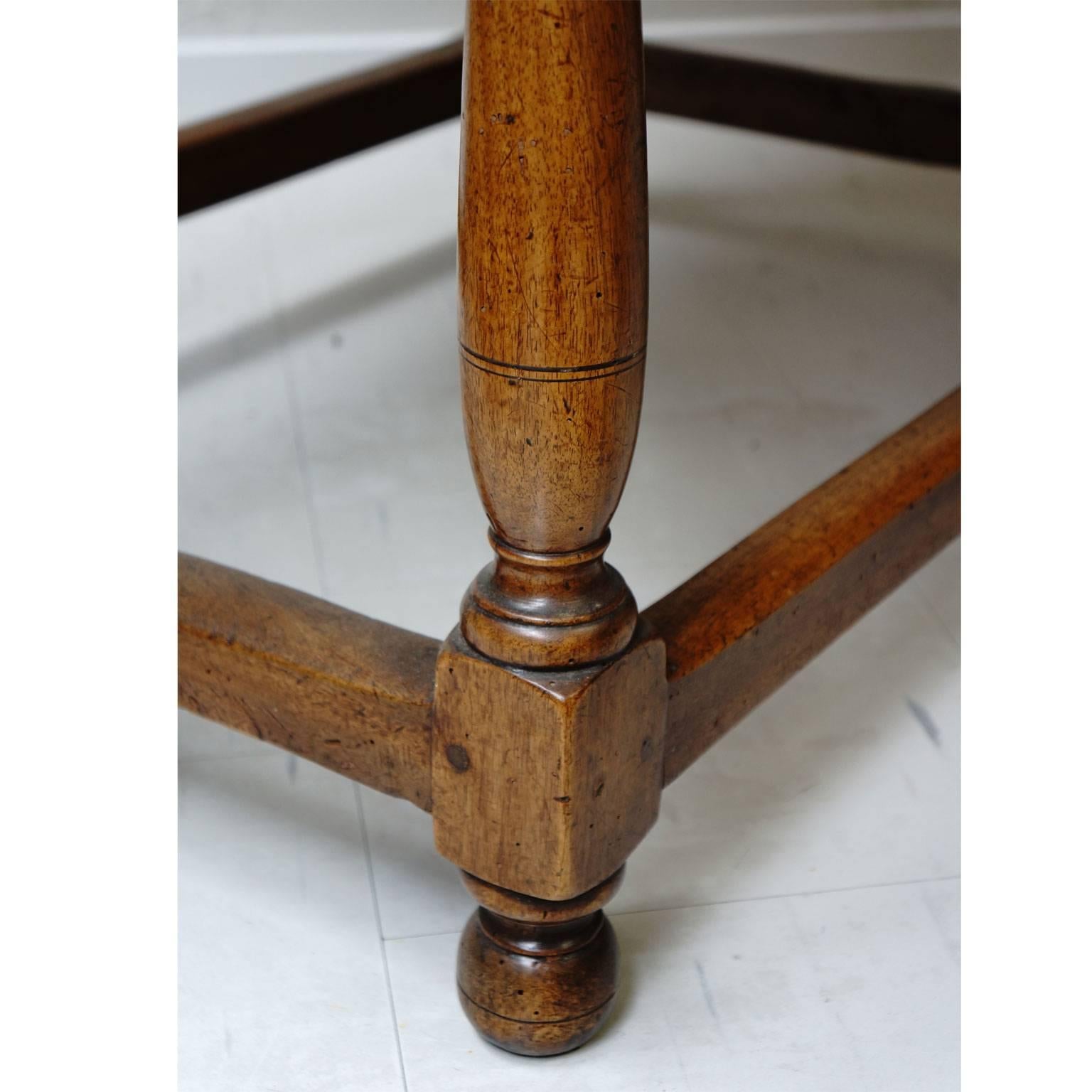 18th Century French Walnut Table with Turned Legs In Excellent Condition For Sale In Carmel, CA