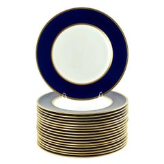 Set of 18 Wedgwood Cobalt Blue and Gilt Banded Dinner Service Plates