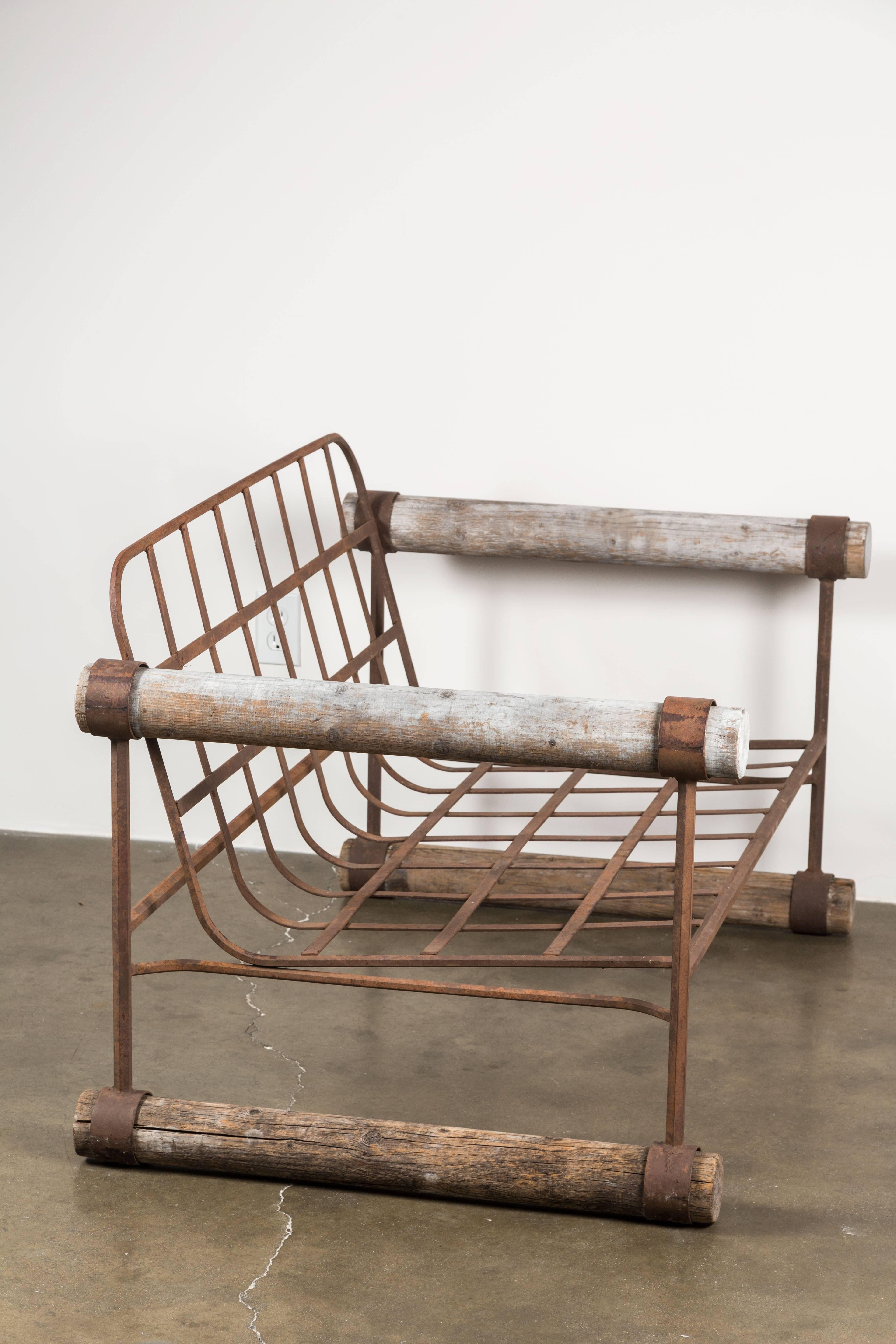Modernist Iron and Wood Outdoor Settee  In Distressed Condition In Los Angeles, CA