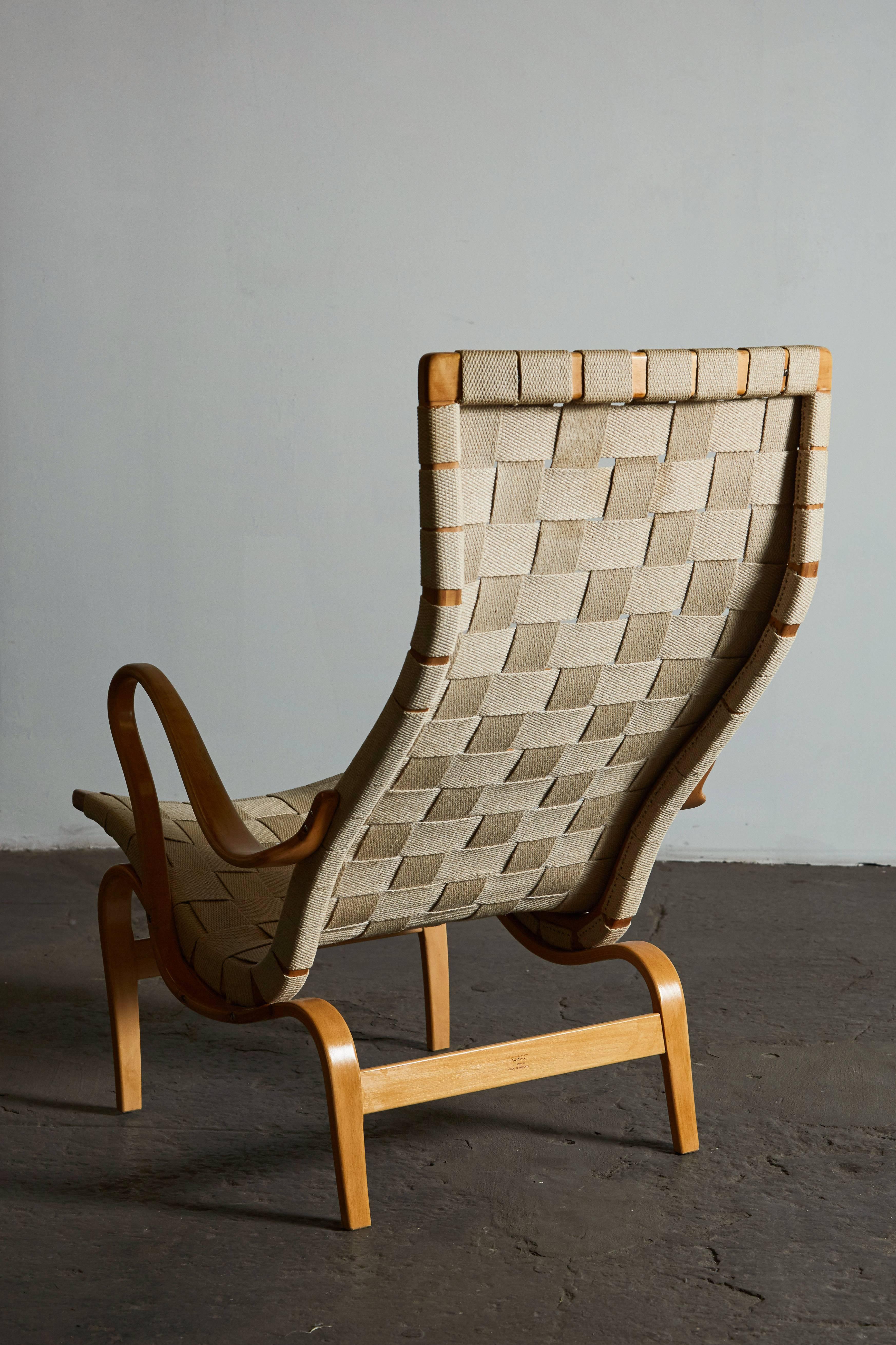 Pair of Pernilla Lounge Chairs by Bruno Mathsson In Good Condition In Los Angeles, CA