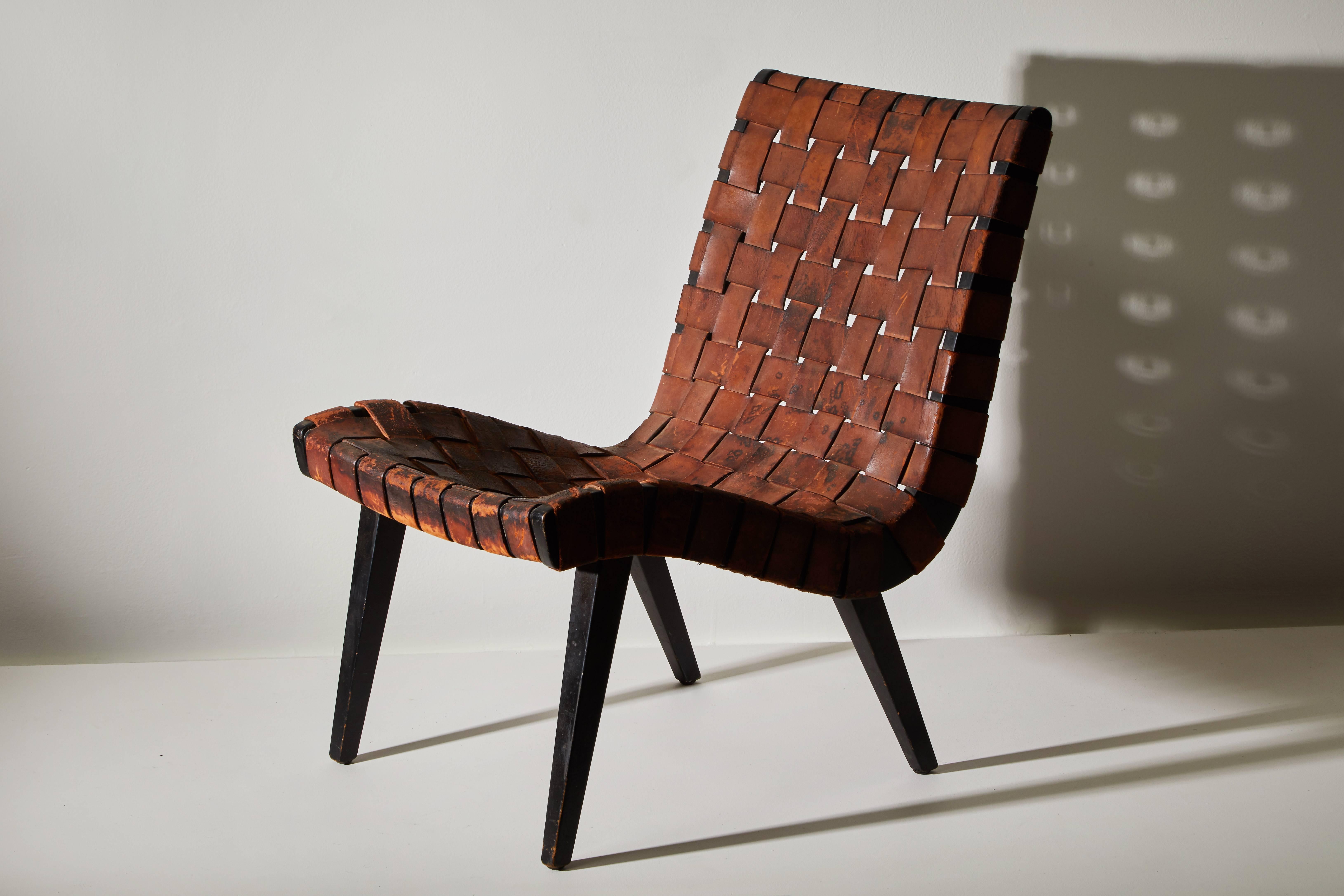 Early woven leather lounge chair by Jens Risom for Knoll. Made in USA, circa 1950s.
