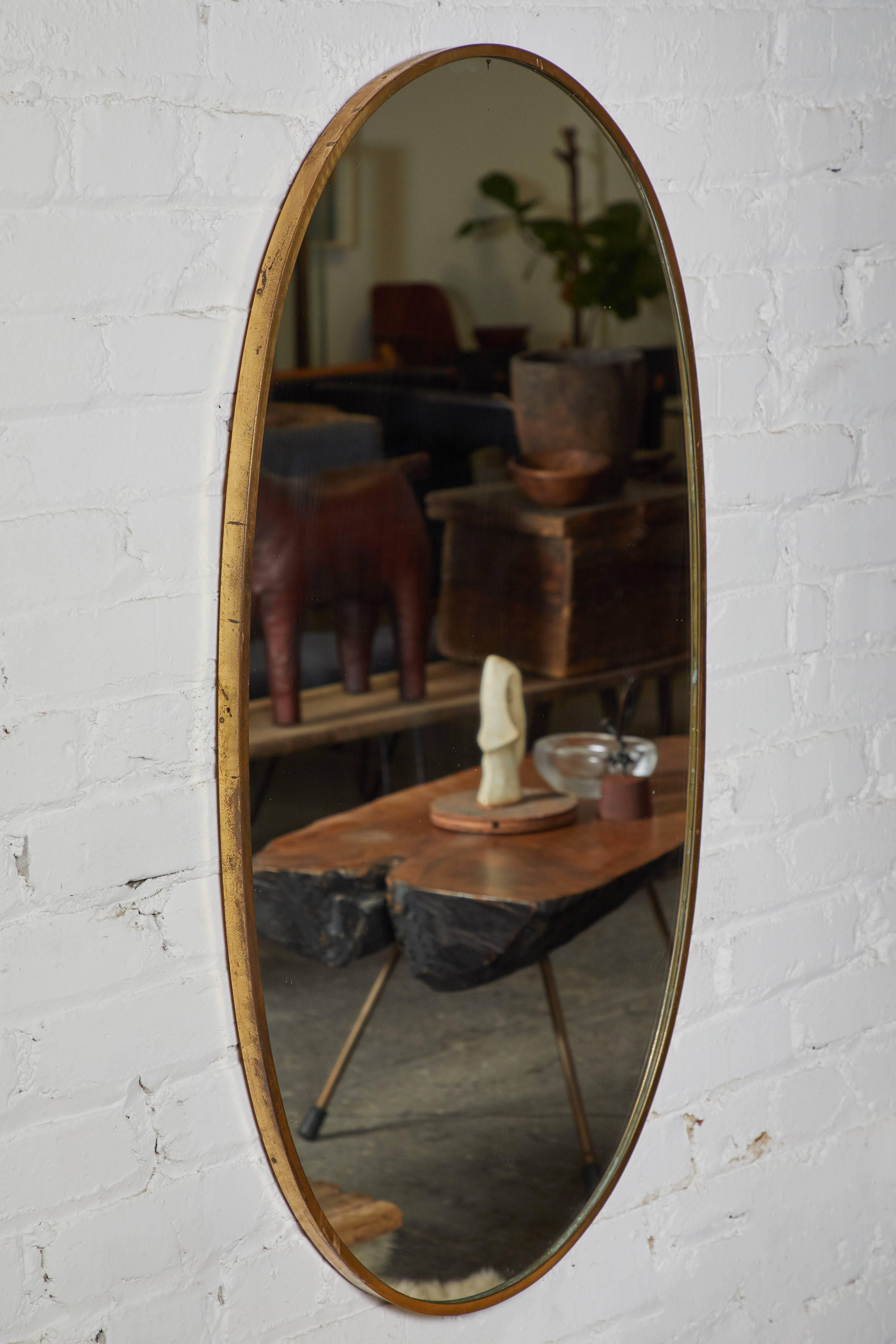 Italian Oval Brass Mirror In Good Condition In Los Angeles, CA