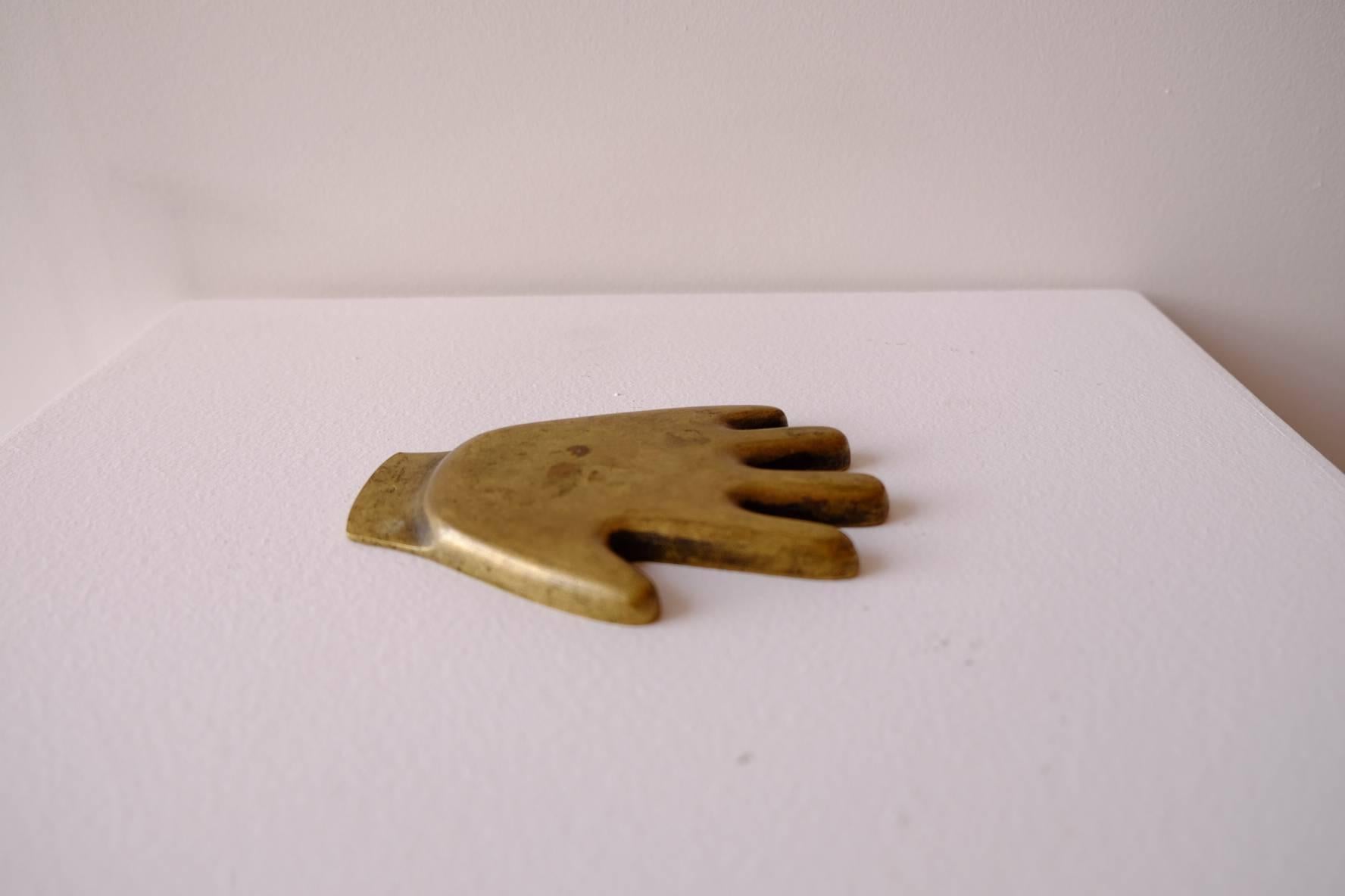 Mid-20th Century Hand Shaped Brass Tray by Hagenauer Werkstätte