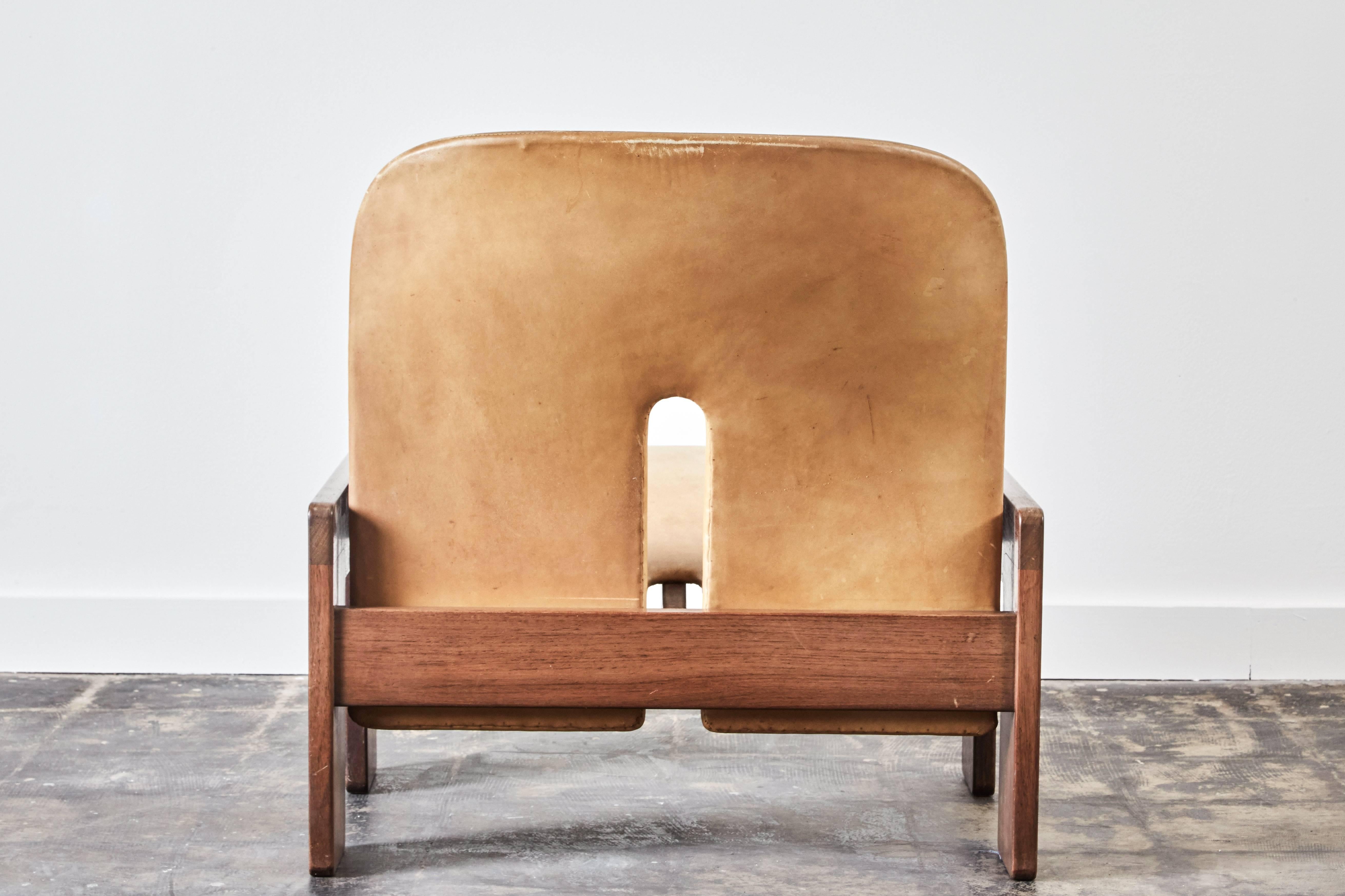 Milieu du XXe siècle Paire de chaises longues en cuir modèle 925 par Afra et Tobia Scarpa pour Cassina