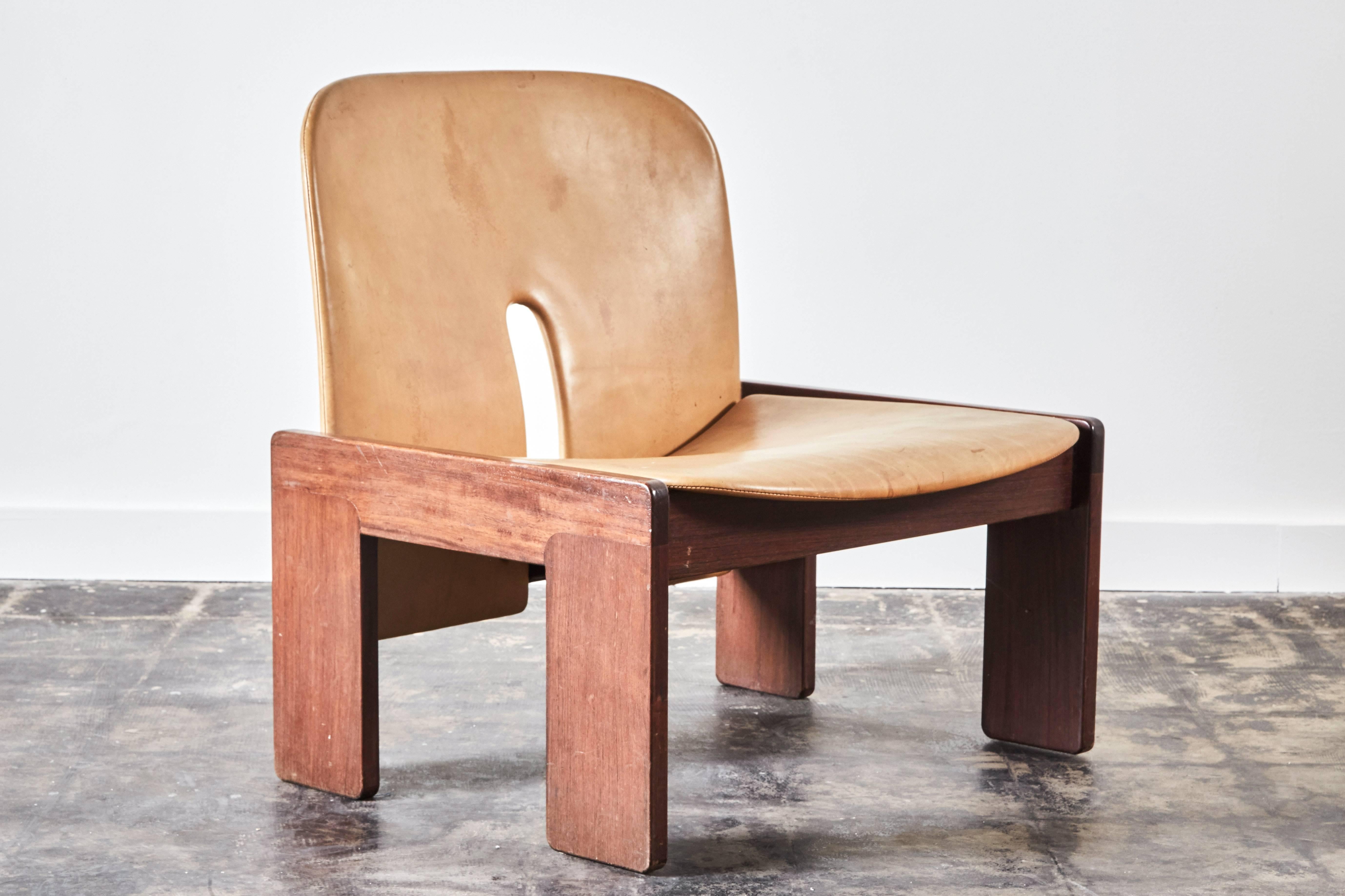 Paire de chaises longues en cuir modèle 925 par Afra et Tobia Scarpa pour Cassina Bon état à Los Angeles, CA